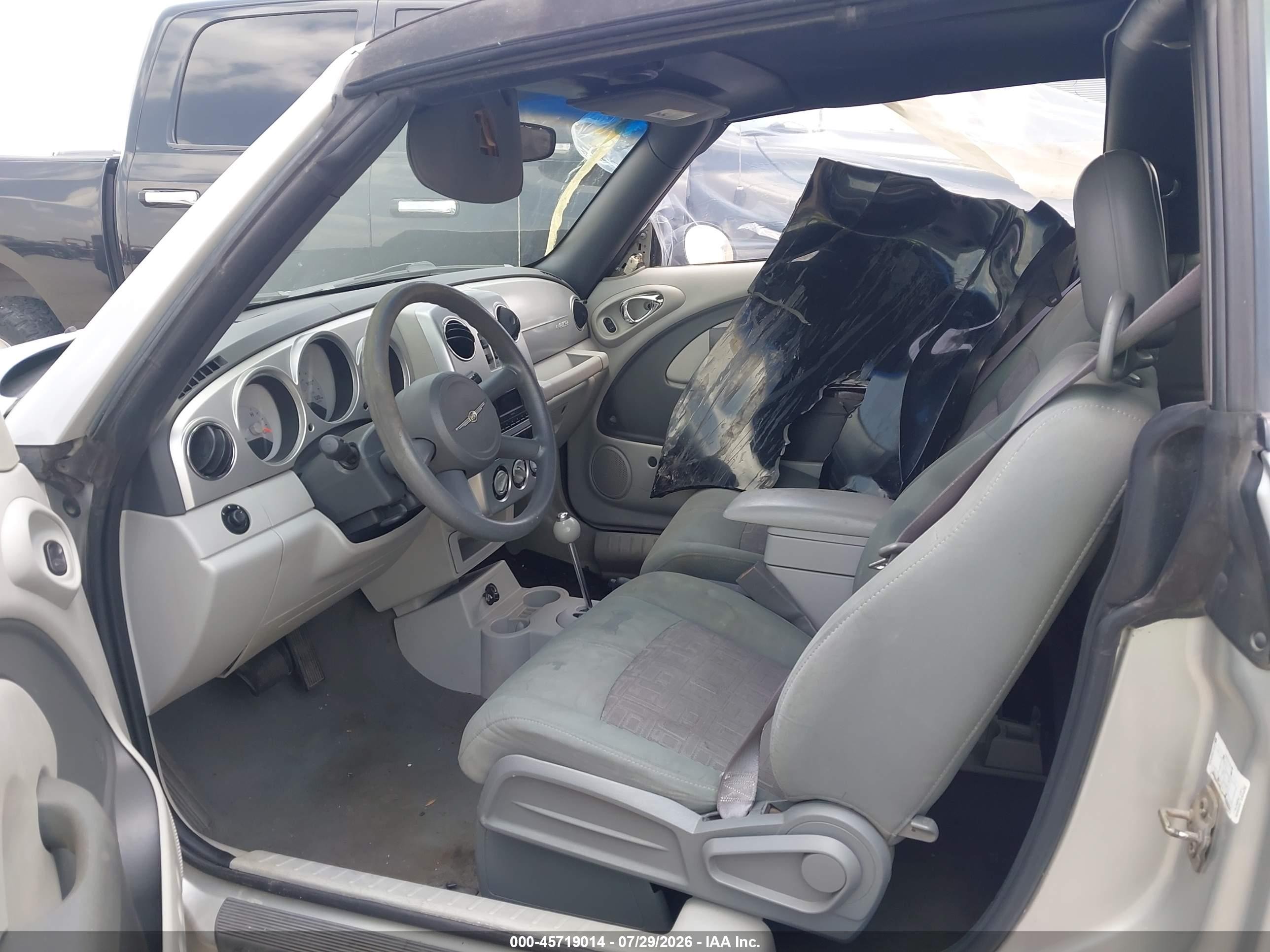 2007 Chrysler Pt Cruiser   Silver vin: 3C3JY45X57T550869