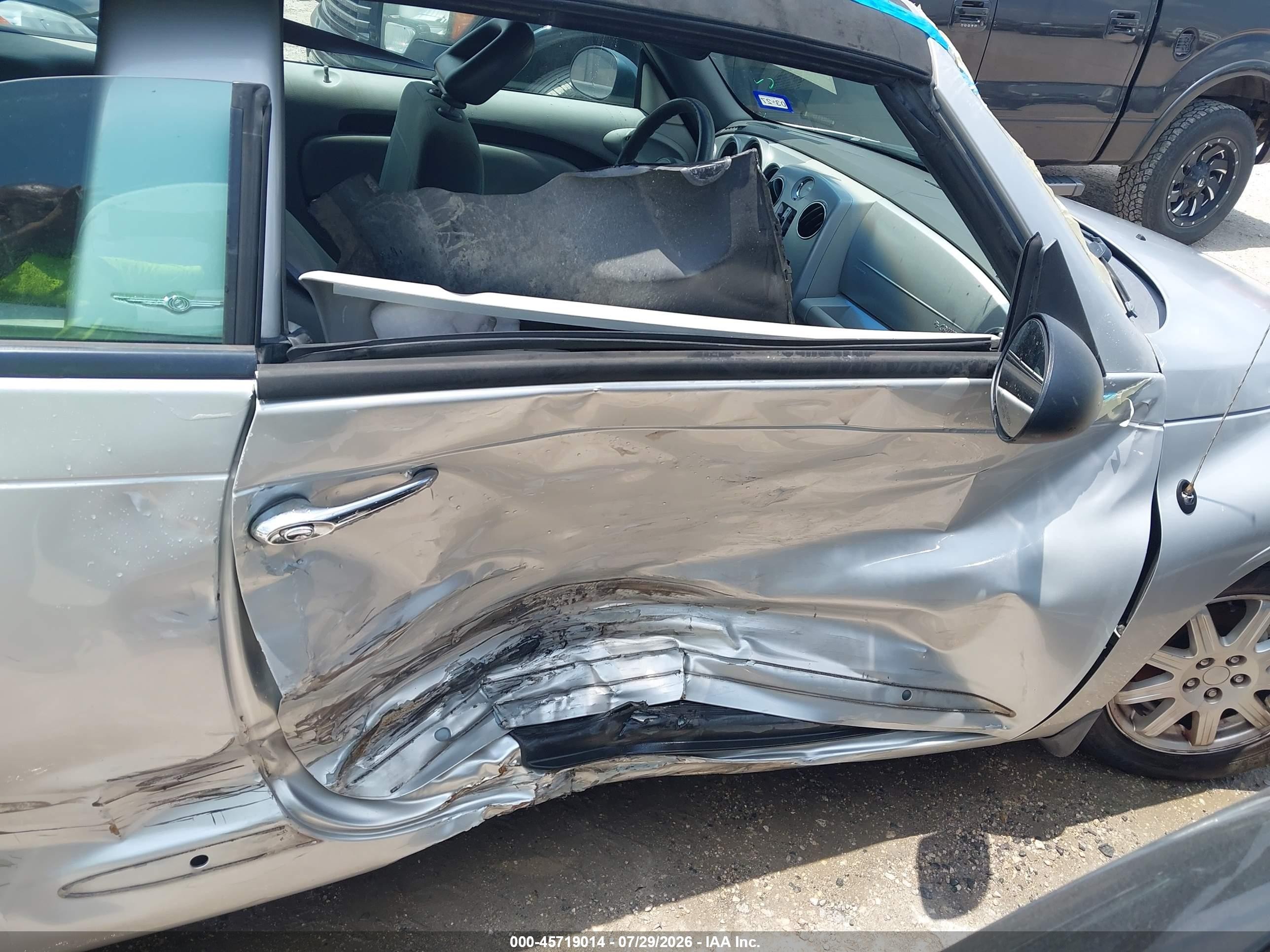 2007 Chrysler Pt Cruiser   Silver vin: 3C3JY45X57T550869