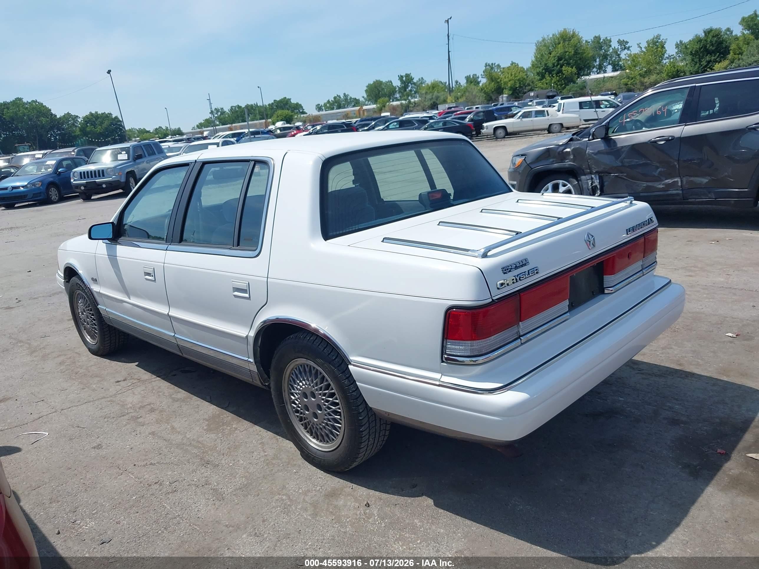 1992 Chrysler Lebaron Lx A-body White vin: 3C3XA7632NT318934