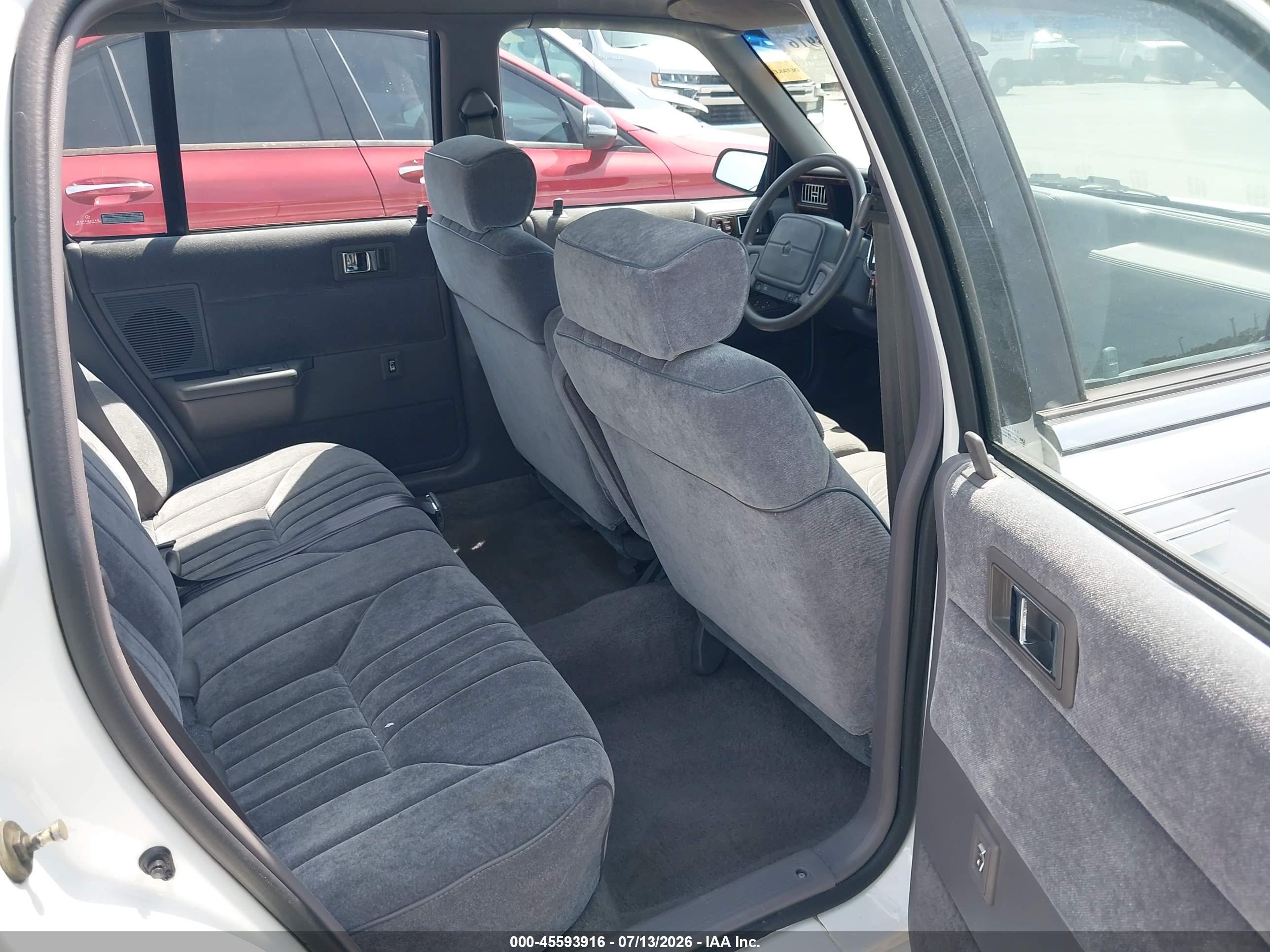 1992 Chrysler Lebaron Lx A-body White vin: 3C3XA7632NT318934