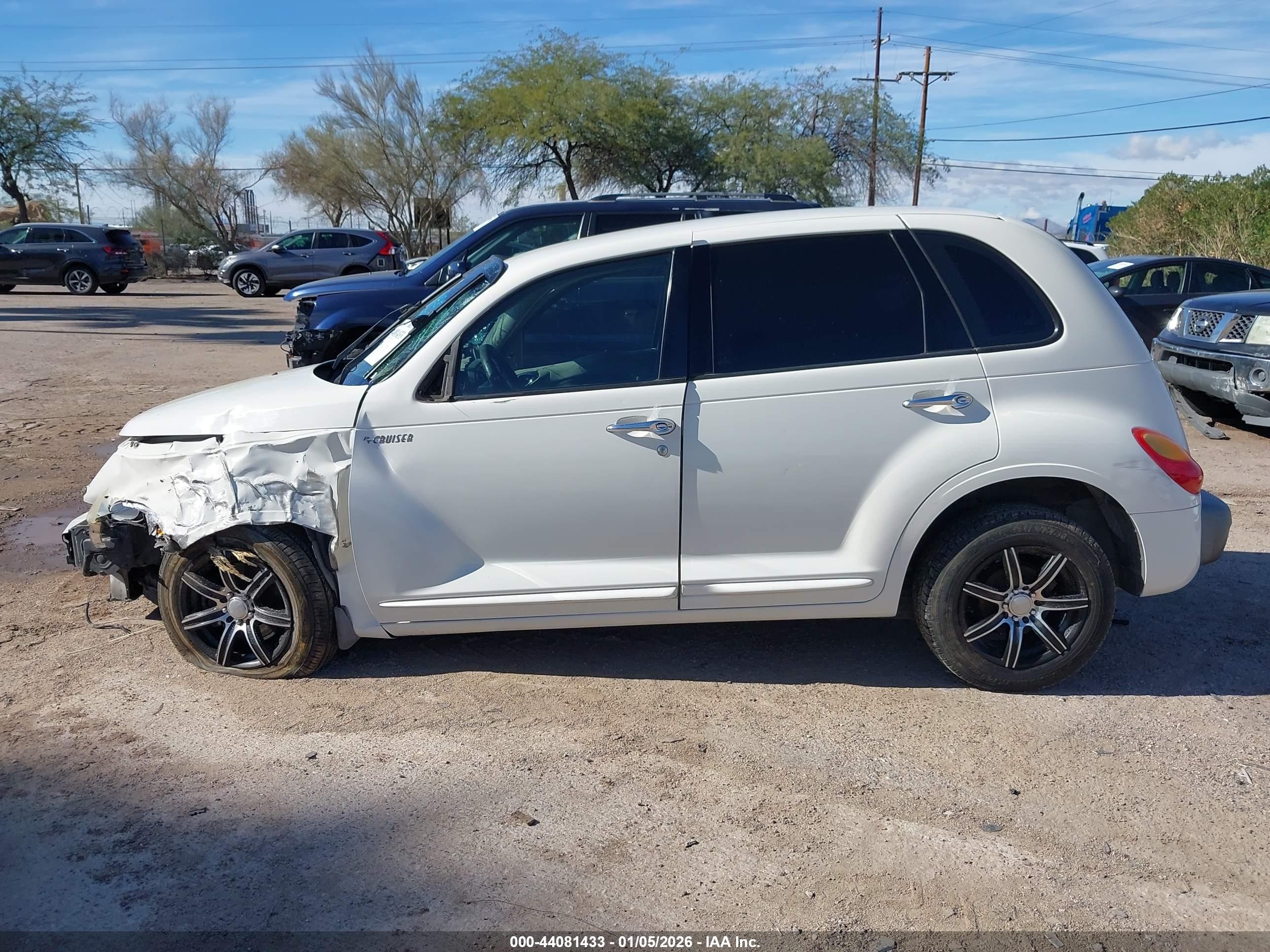 2002 Chrysler Pt Cruiser   Белый vin: 3C4FY48B02T316598