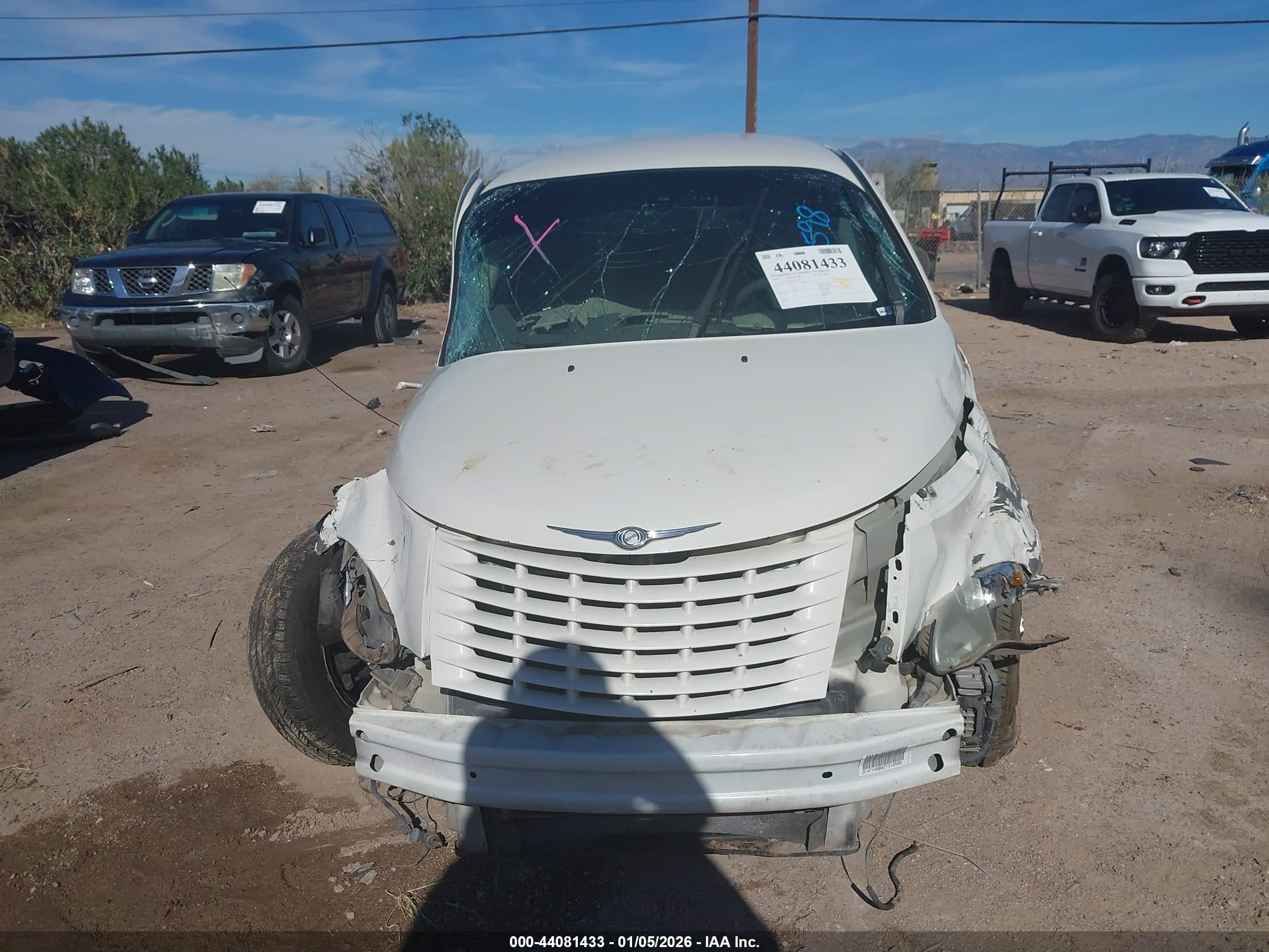 2002 Chrysler Pt Cruiser   Белый vin: 3C4FY48B02T316598