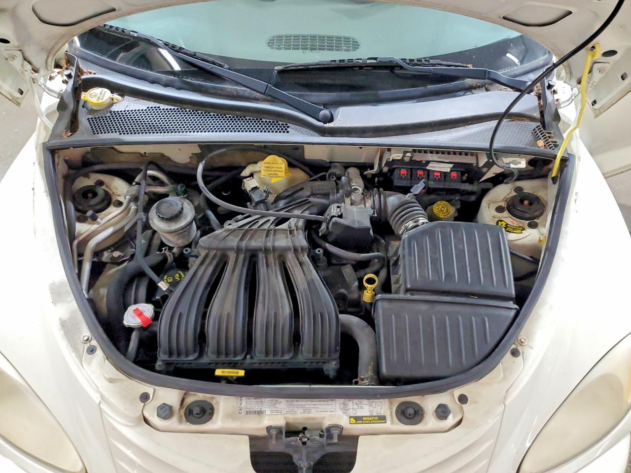 2005 Chrysler Pt Cruiser Cream vin: 3C4FY48B05T500783