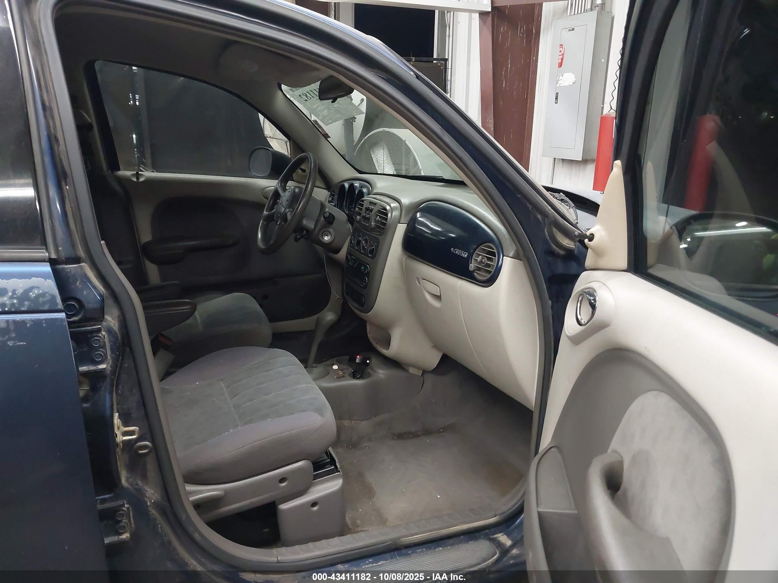 2002 Chrysler Pt Cruiser   Blue vin: 3C4FY48B32T382725