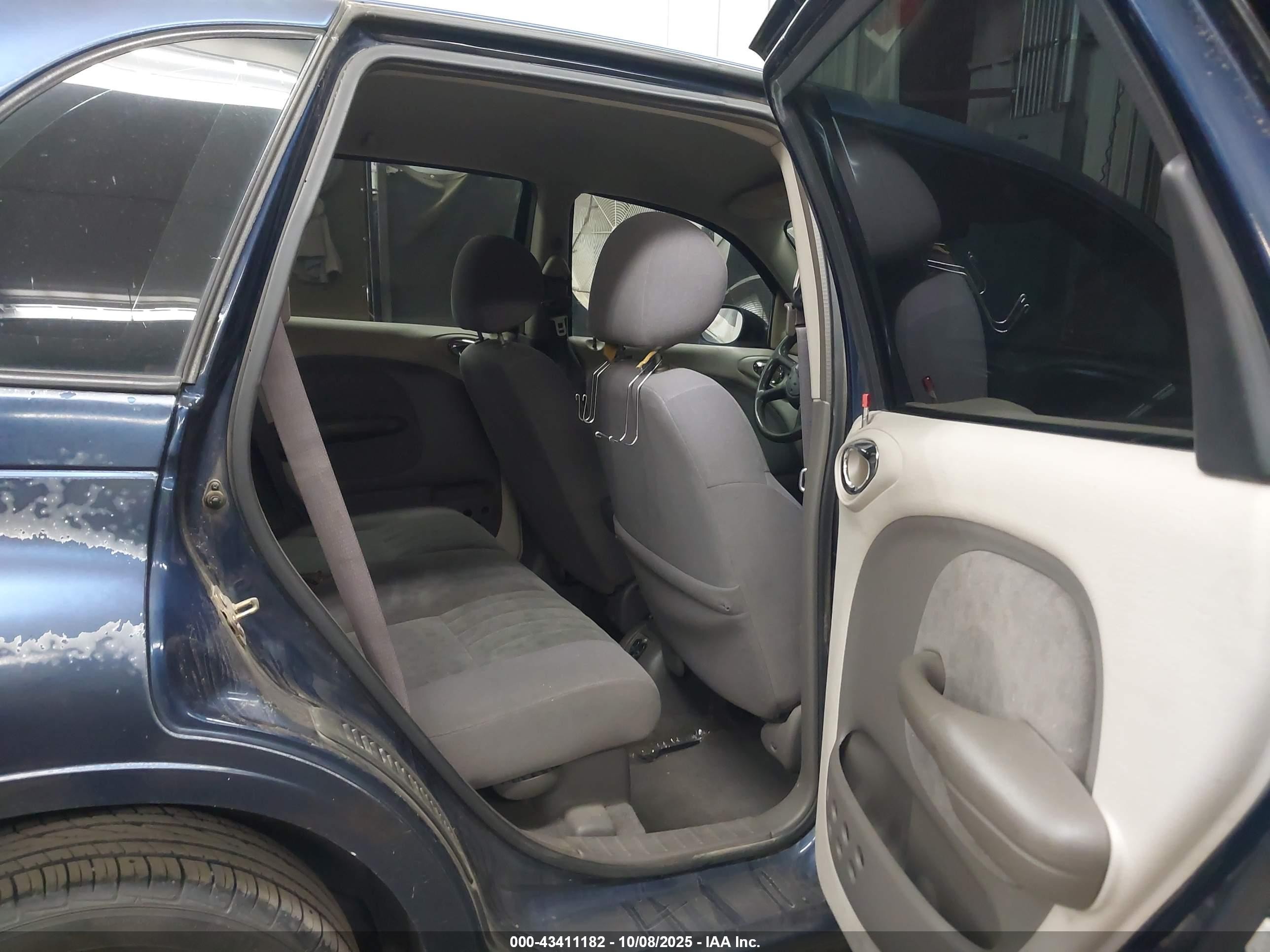 2002 Chrysler Pt Cruiser   Blue vin: 3C4FY48B32T382725