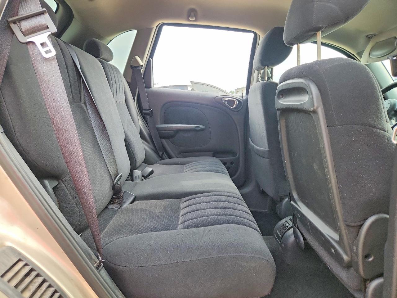 2004 Chrysler Pt Cruiser Tan vin: 3C4FY48B34T294177