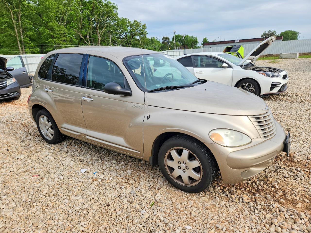2004 Chrysler Pt Cruiser Tan vin: 3C4FY48B34T294177