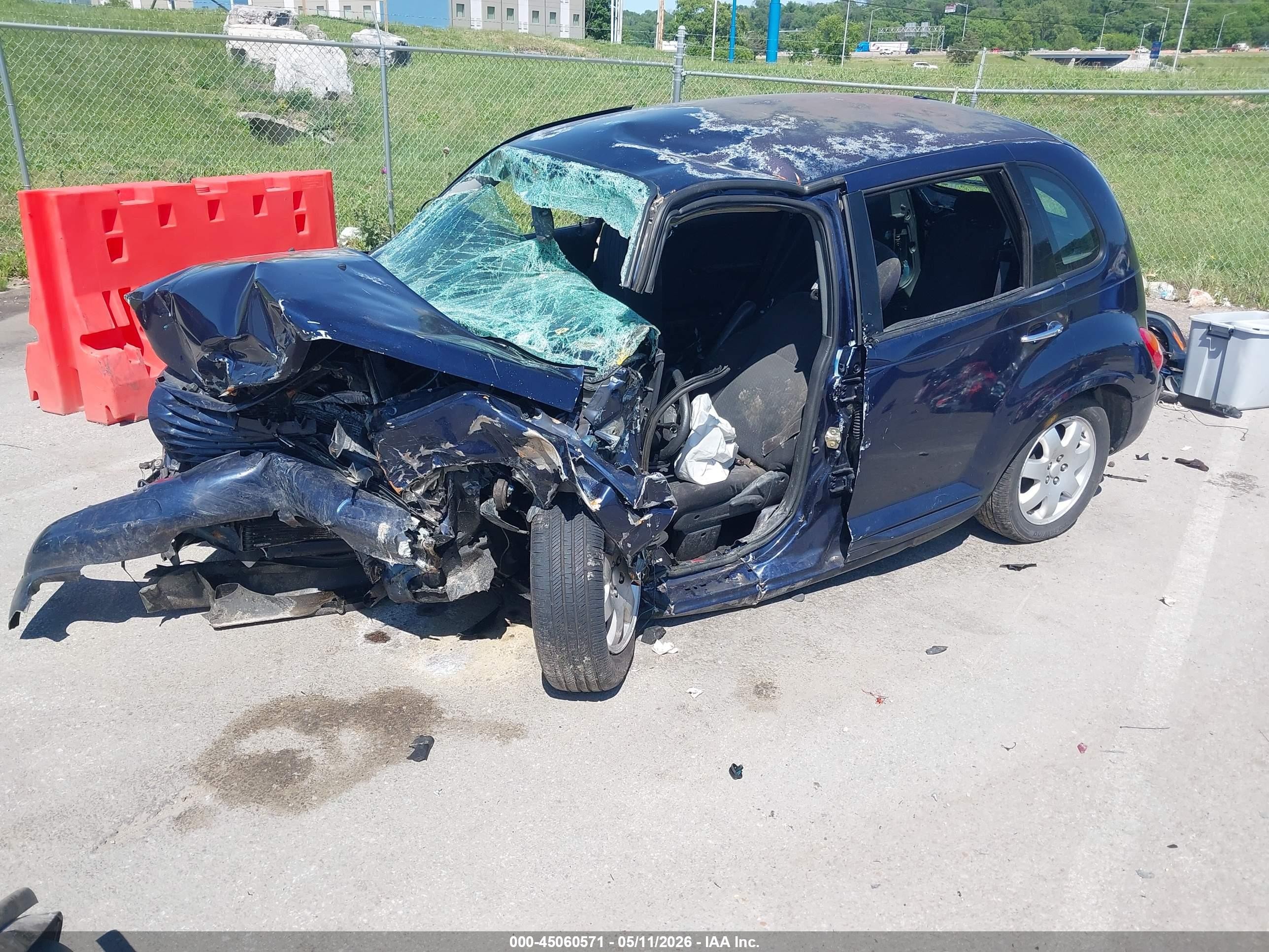 2004 Chrysler Pt Cruiser   Синий vin: 3C4FY48B34T348951