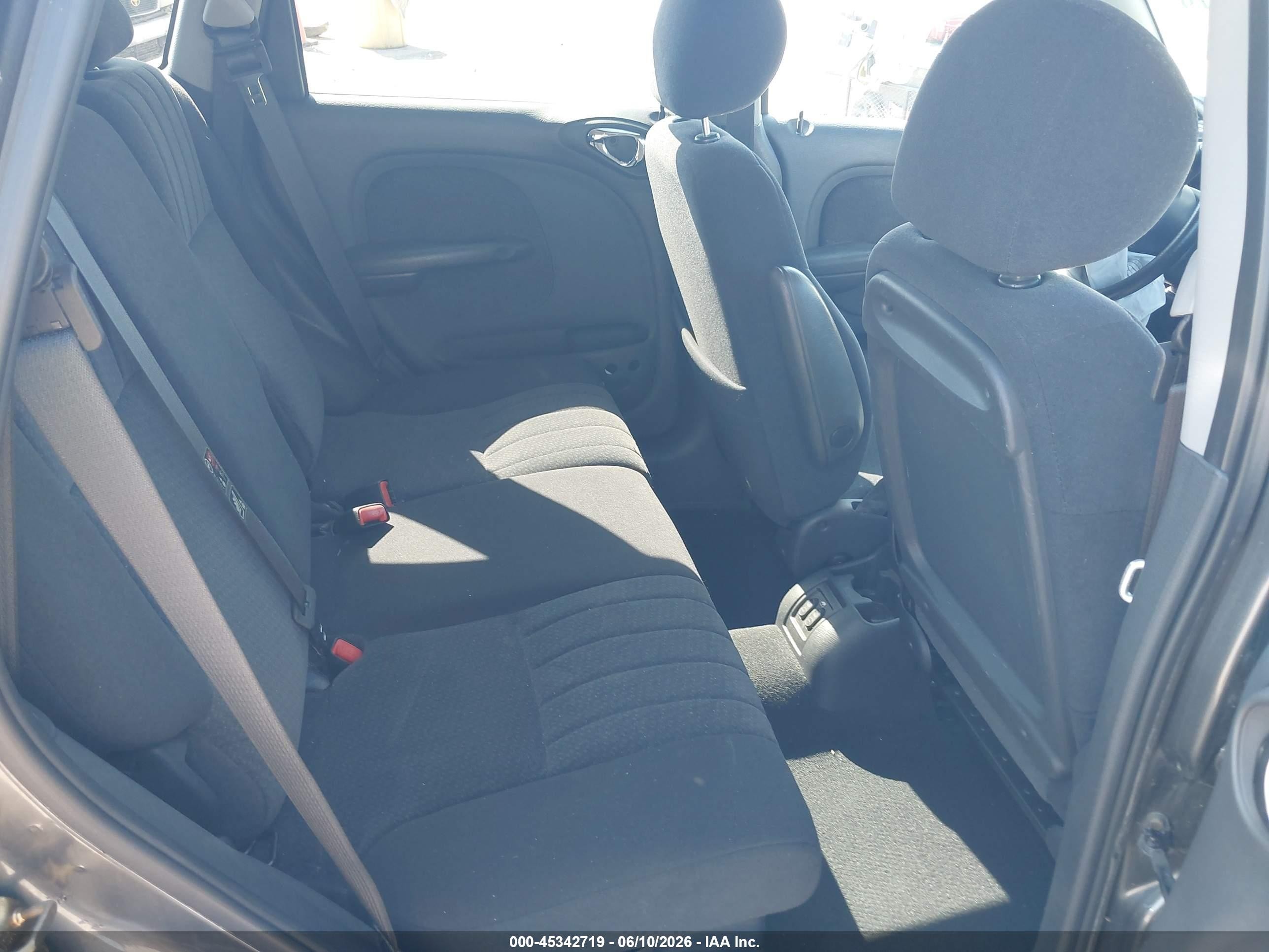2004 Chrysler Pt Cruiser   Серый vin: 3C4FY48B34T363627