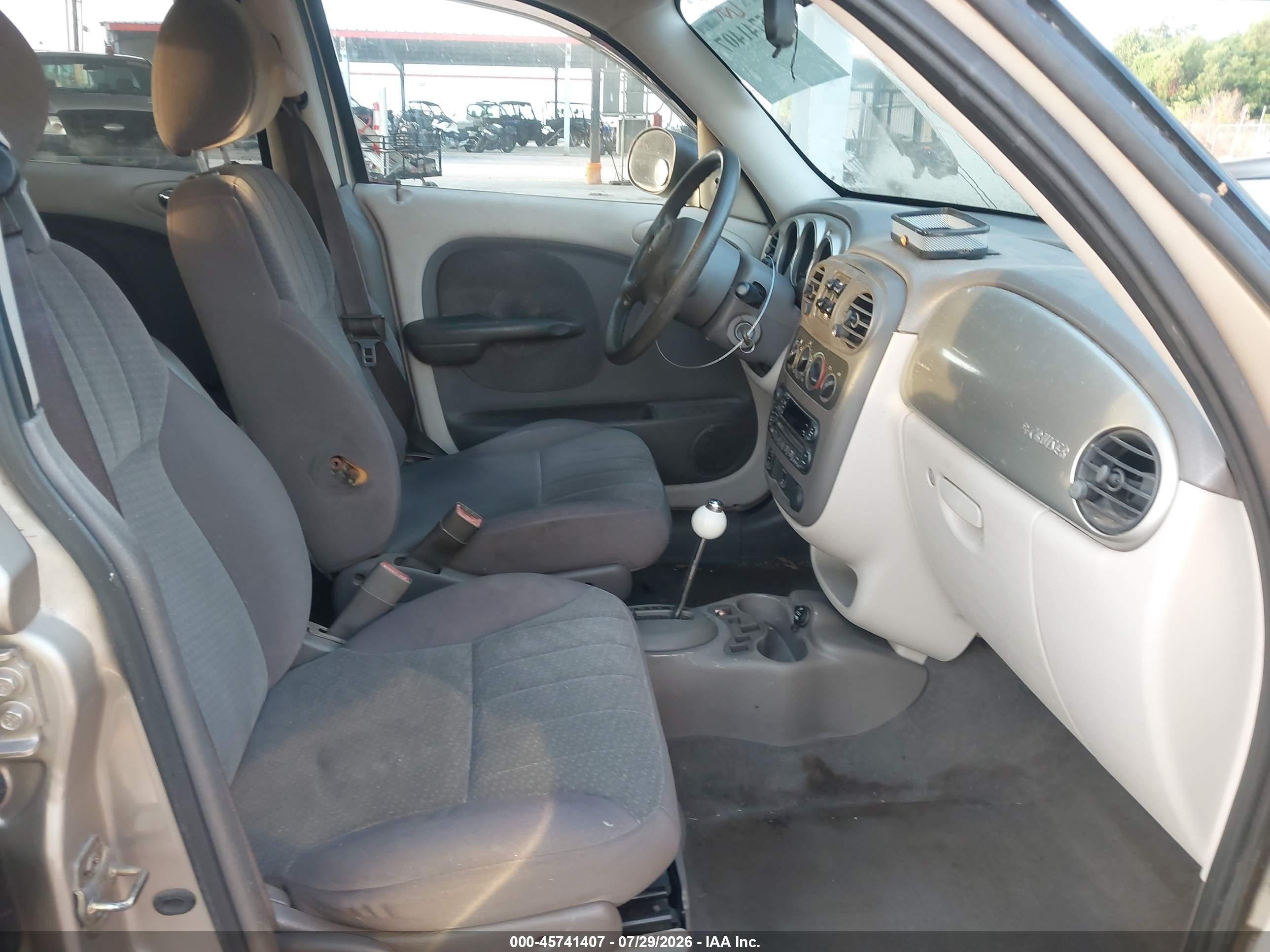 2004 Chrysler Pt Cruiser   Gold vin: 3C4FY48B44T204390