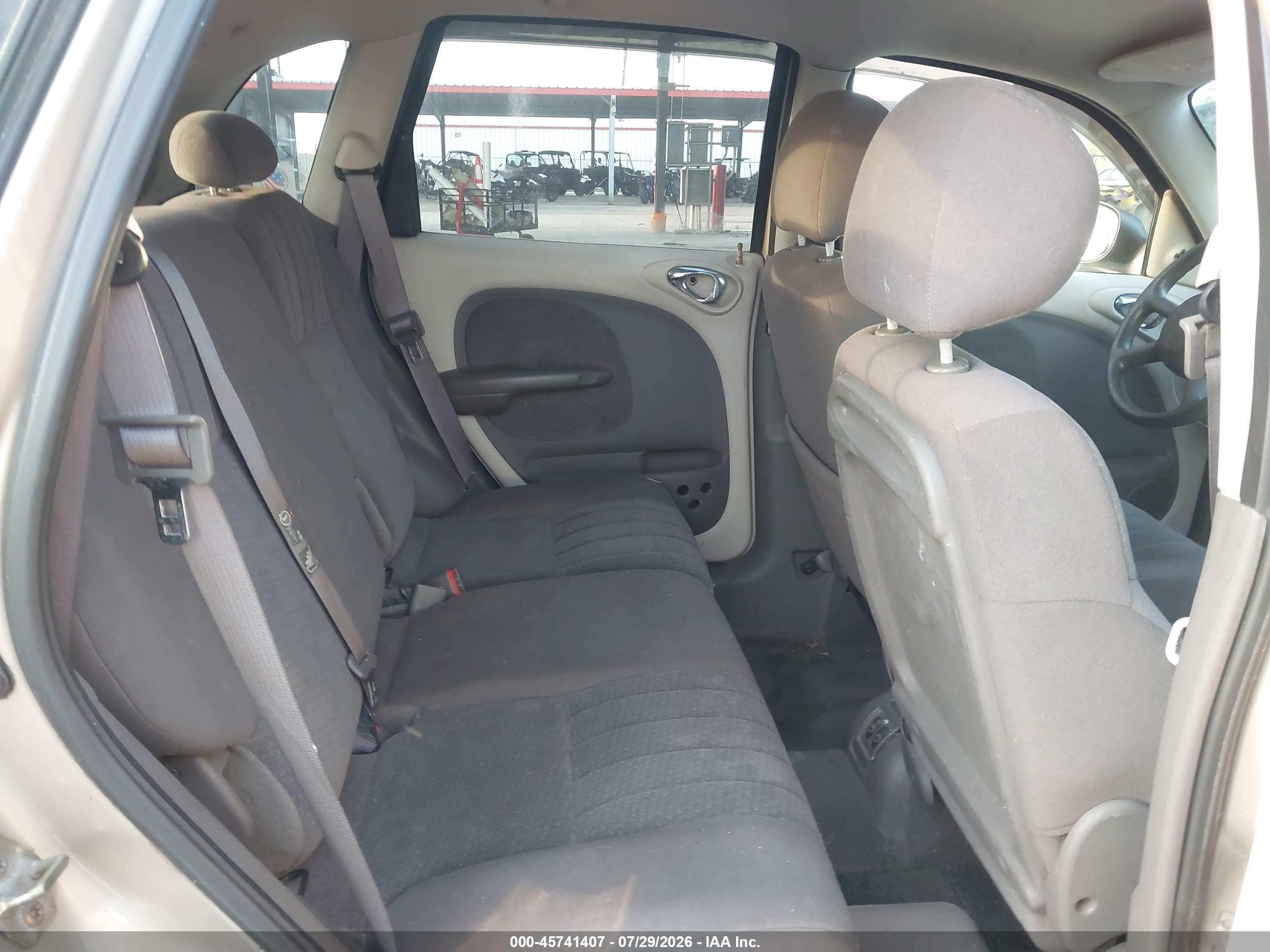 2004 Chrysler Pt Cruiser   Gold vin: 3C4FY48B44T204390