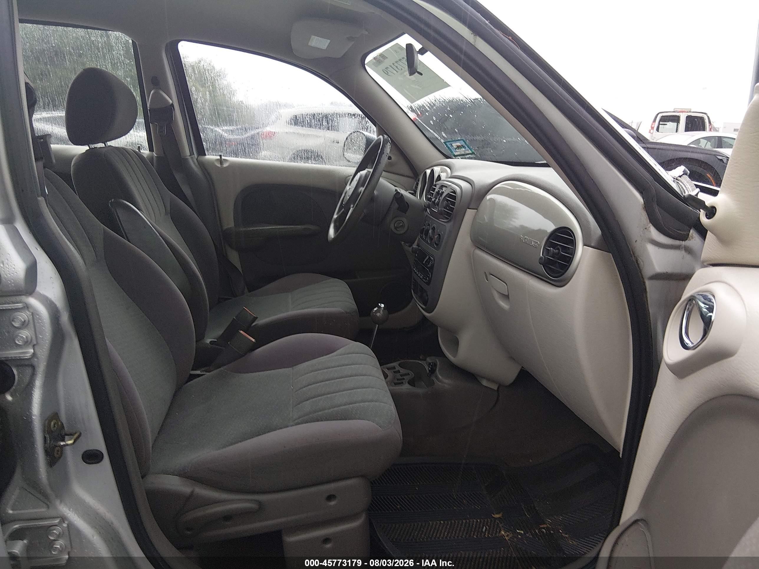 2005 Chrysler Pt Cruiser   Silver vin: 3C4FY48B45T557911