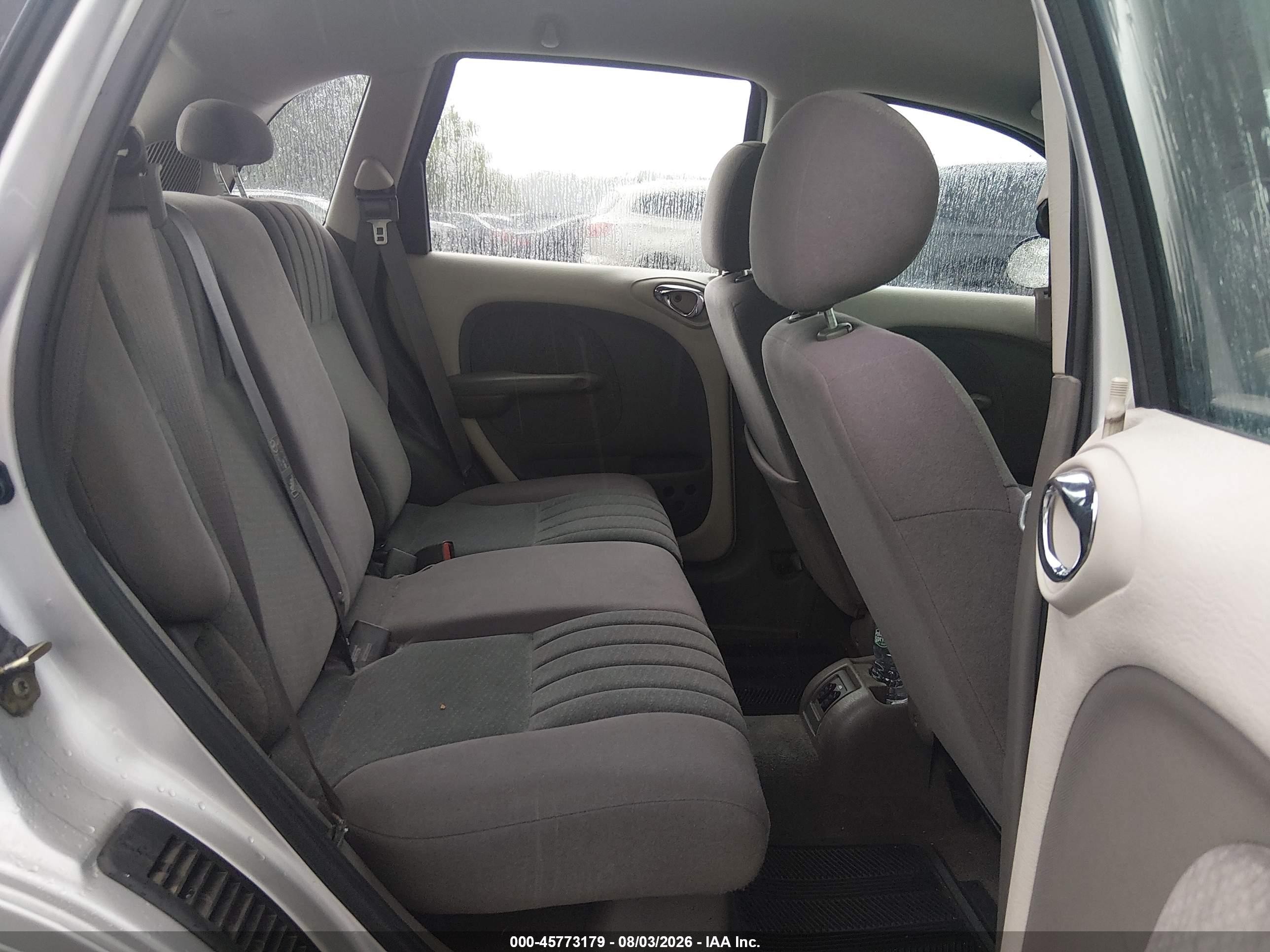 2005 Chrysler Pt Cruiser   Silver vin: 3C4FY48B45T557911