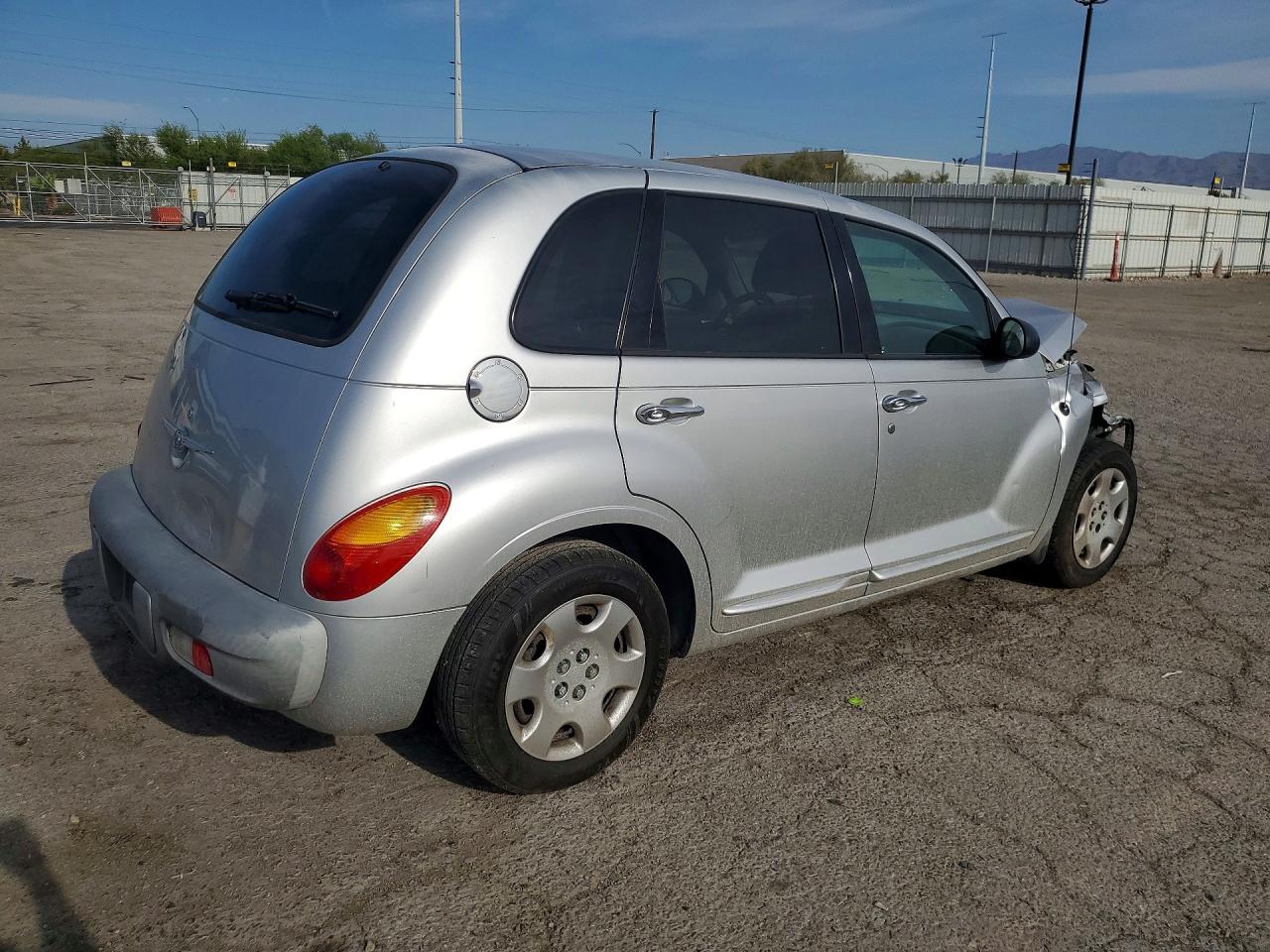 2002 Chrysler Pt Cruiser Classic Silver vin: 3C4FY48B62T311244