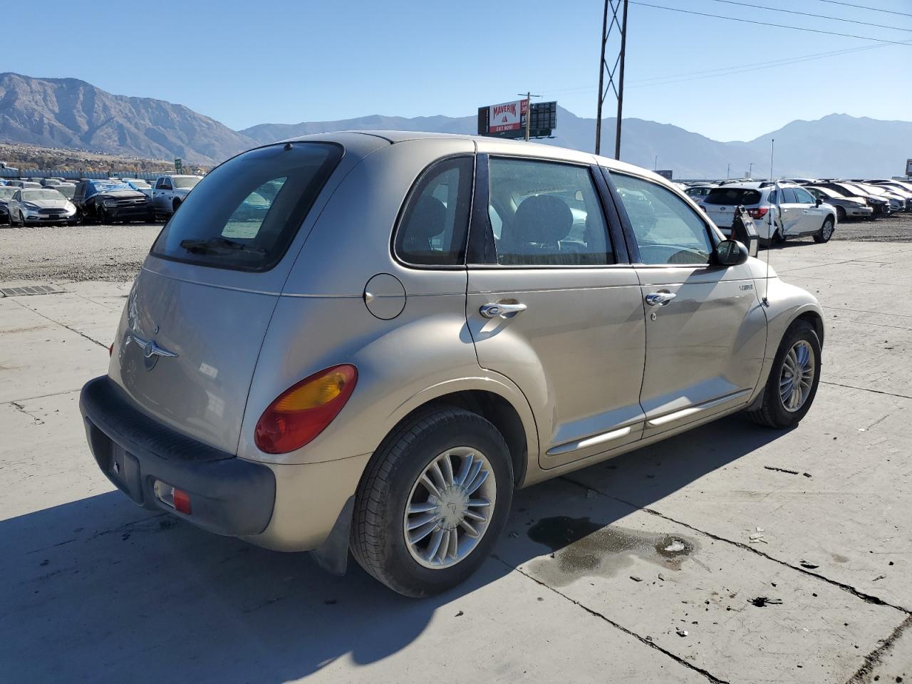 2002 Chrysler Pt Cruiser Classic Желто-коричневый vin: 3C4FY48B92T276263