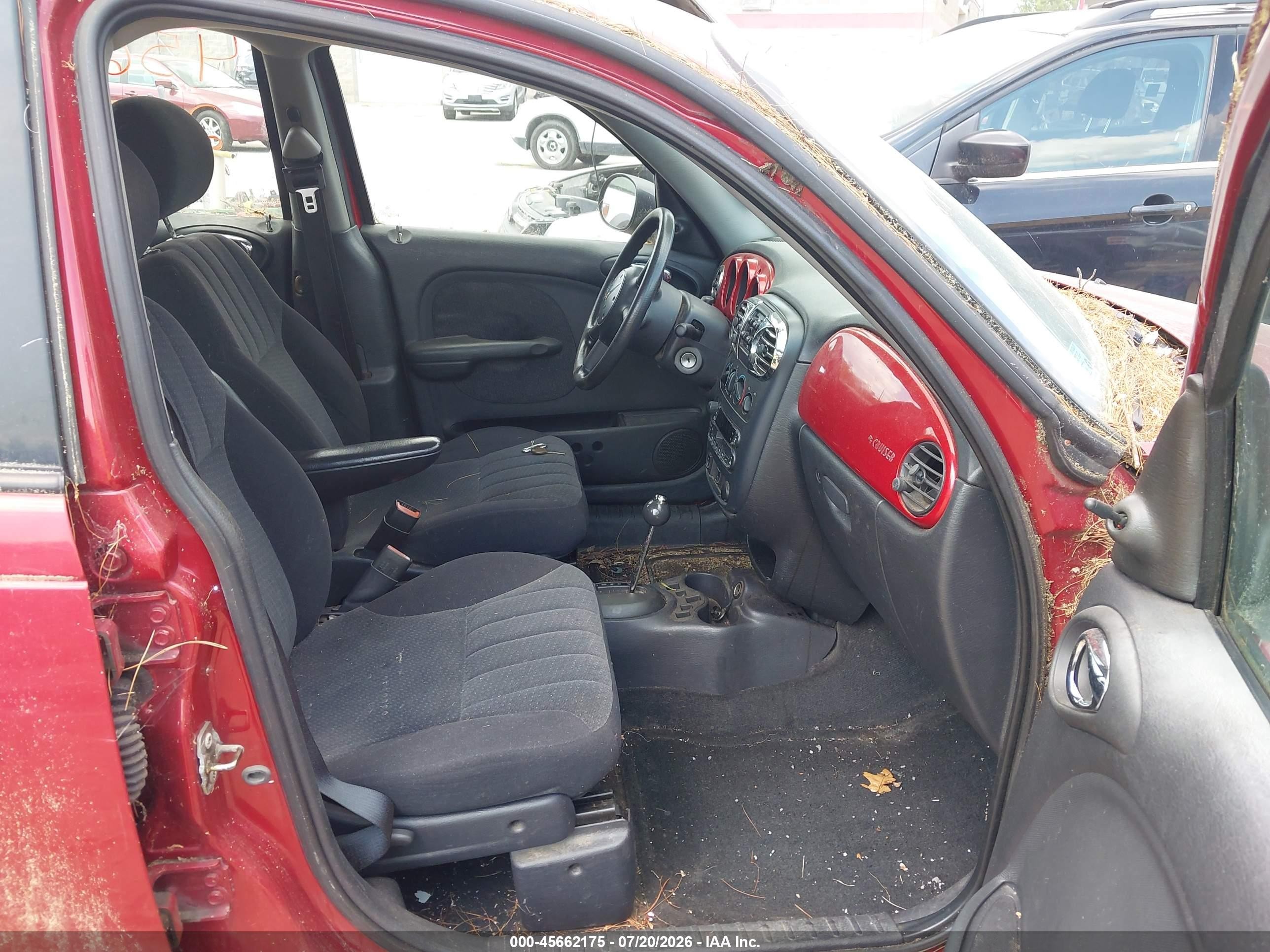 2005 Chrysler Pt Cruiser   Red vin: 3C4FY48B95T609680