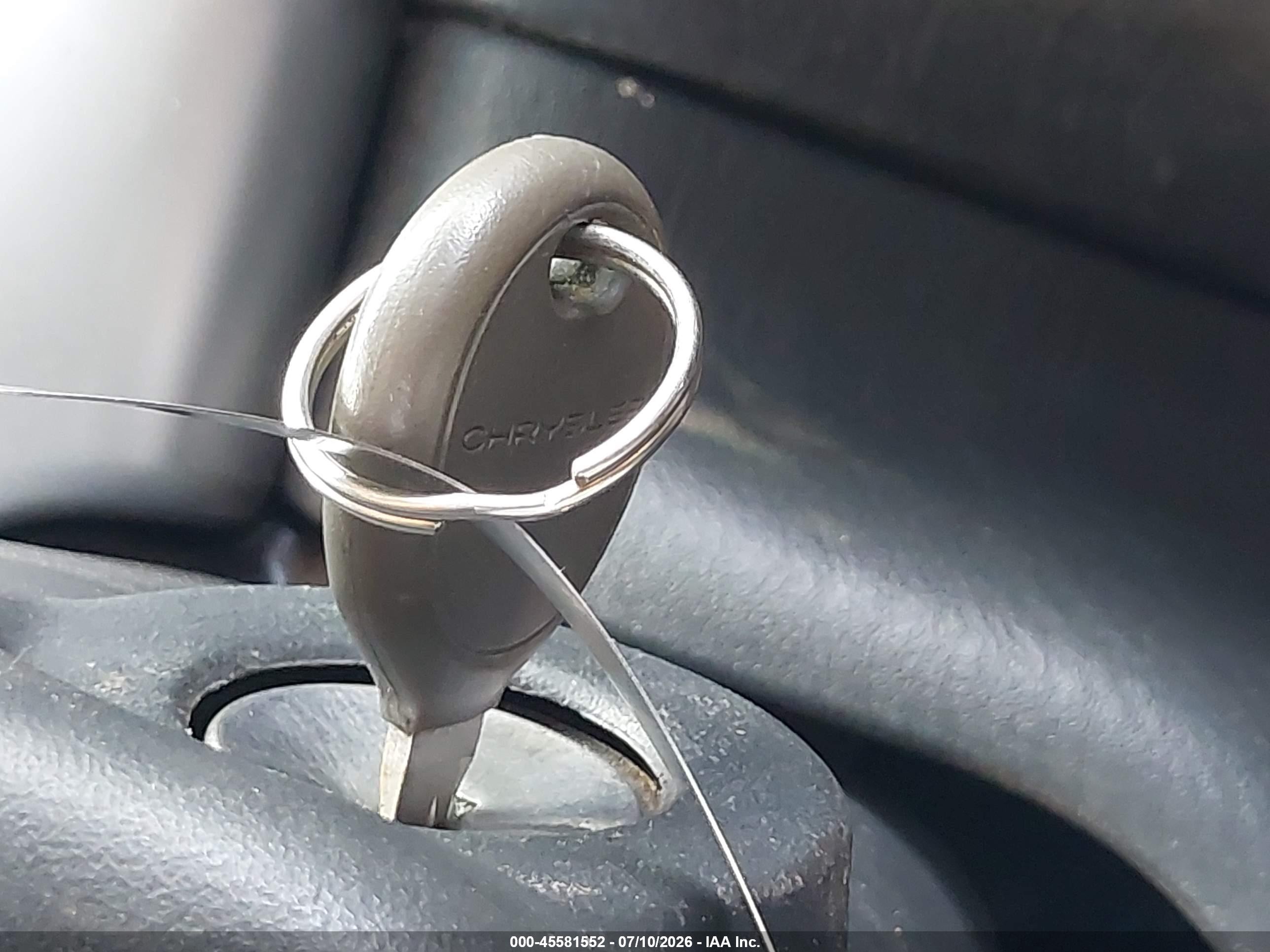 2005 Chrysler Pt Cruiser   Silver vin: 3C4FY48BX5T609428