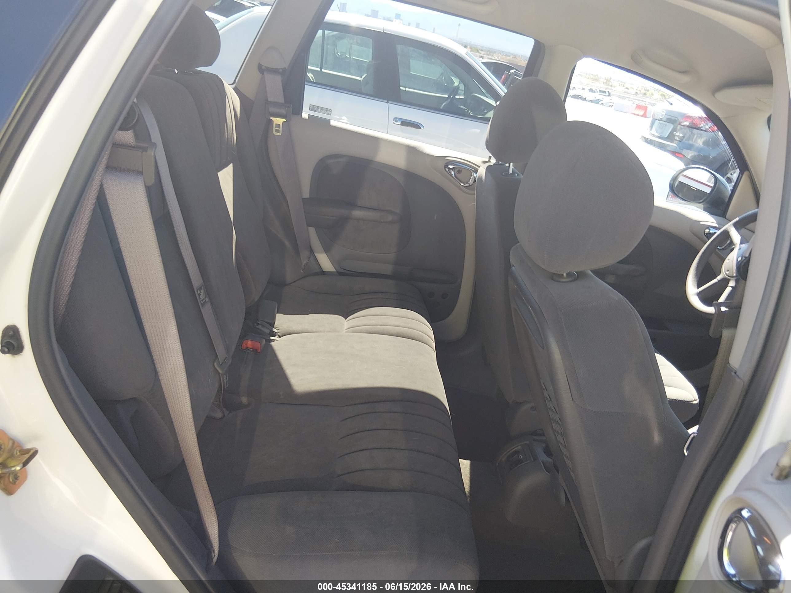 2001 Chrysler Pt Cruiser White vin: 3C4FY4BB41T300718