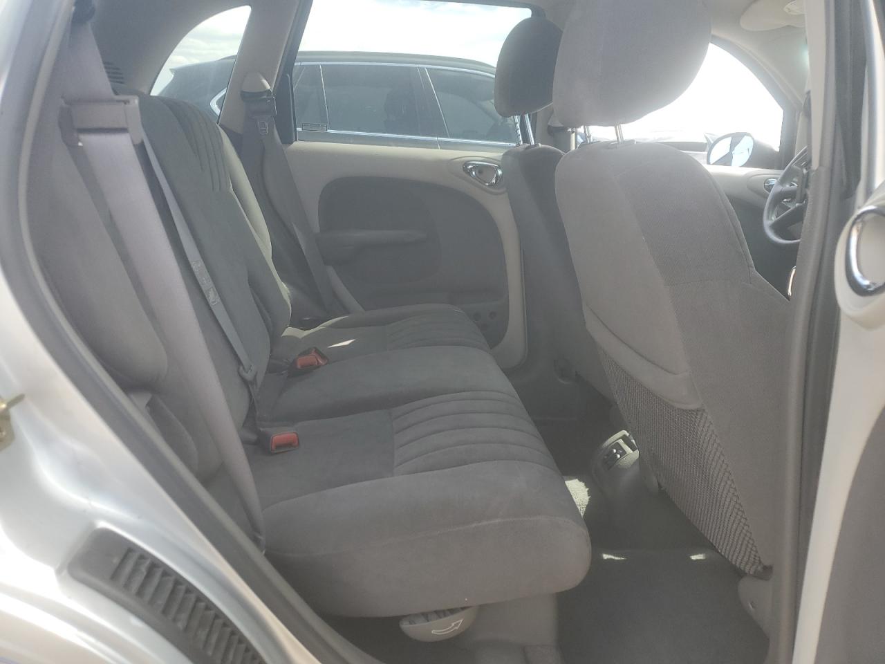 2001 Chrysler Pt Cruiser Серебряный vin: 3C4FY4BB81T560250