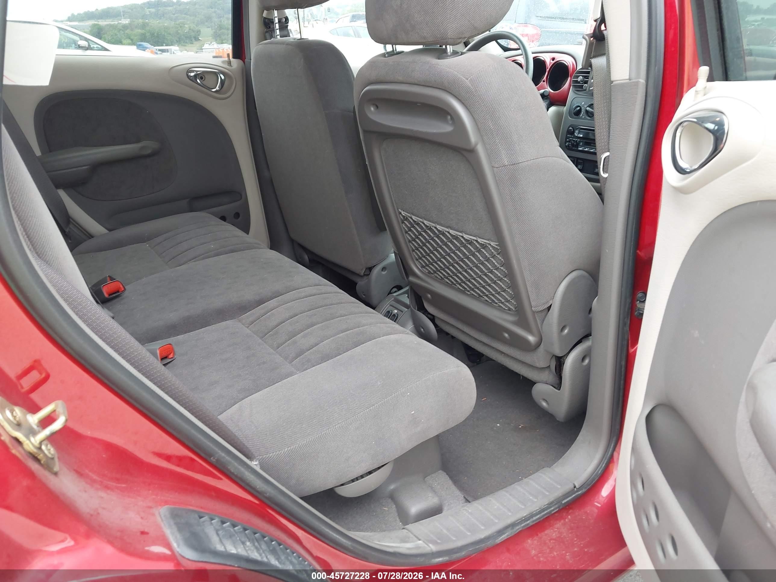 2001 Chrysler Pt Cruiser   Red vin: 3C4FY4BB81T689346