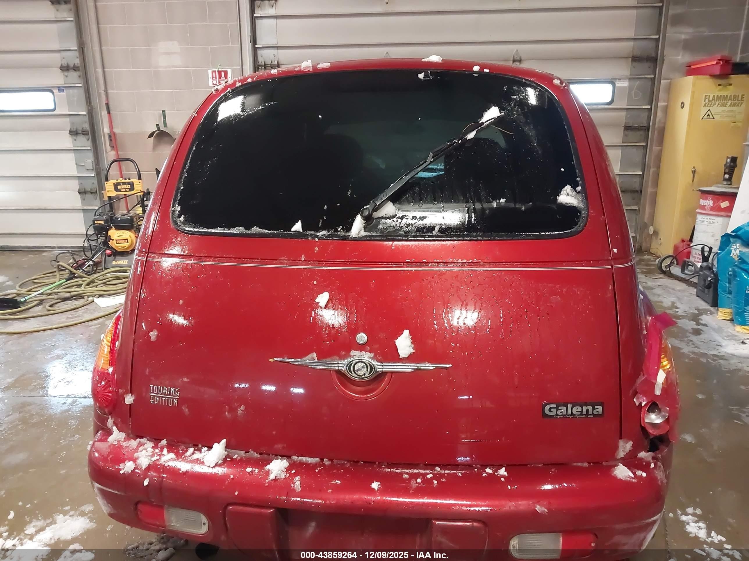 2004 Chrysler Pt Cruiser Touring Red vin: 3C4FY58B24T303831
