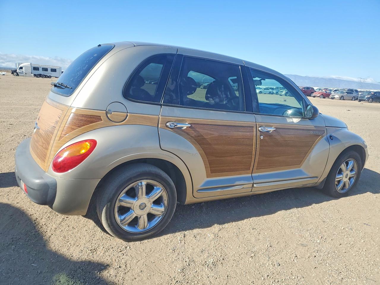 2002 Chrysler Pt Cruiser Touring Gold vin: 3C4FY58B42T341011