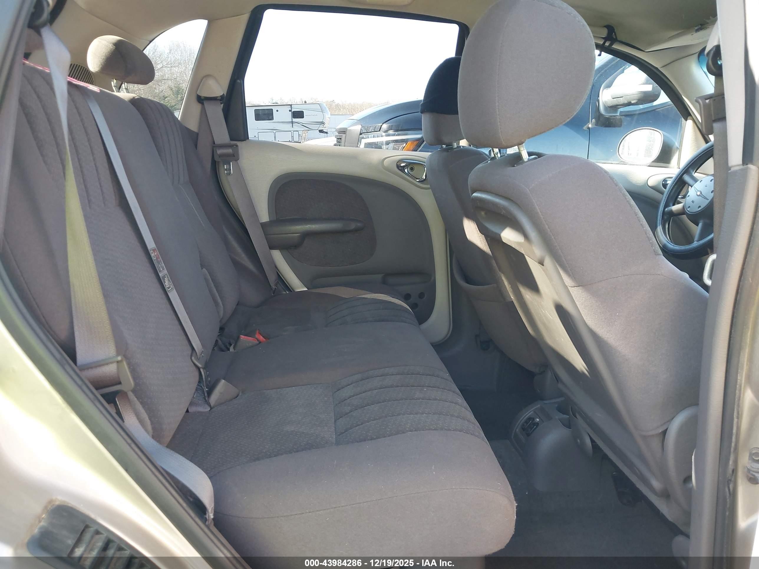 2004 Chrysler Pt Cruiser Touring Gold vin: 3C4FY58B44T303569