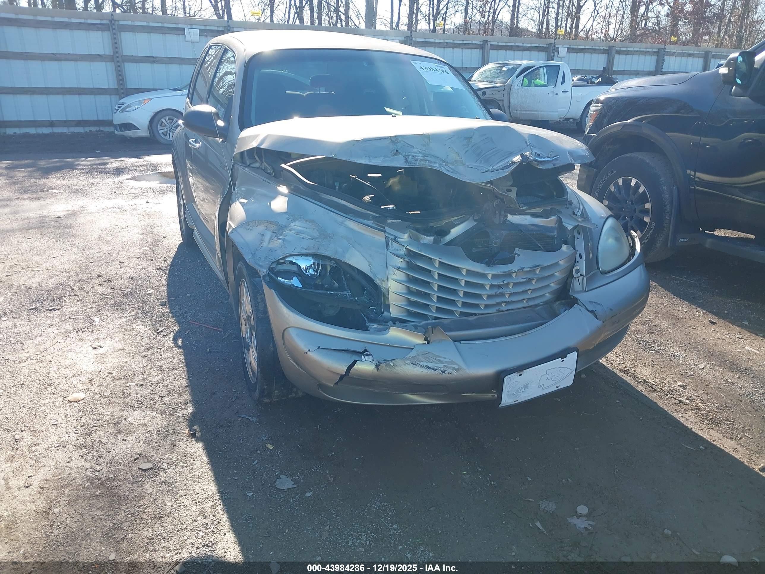 2004 Chrysler Pt Cruiser Touring Gold vin: 3C4FY58B44T303569