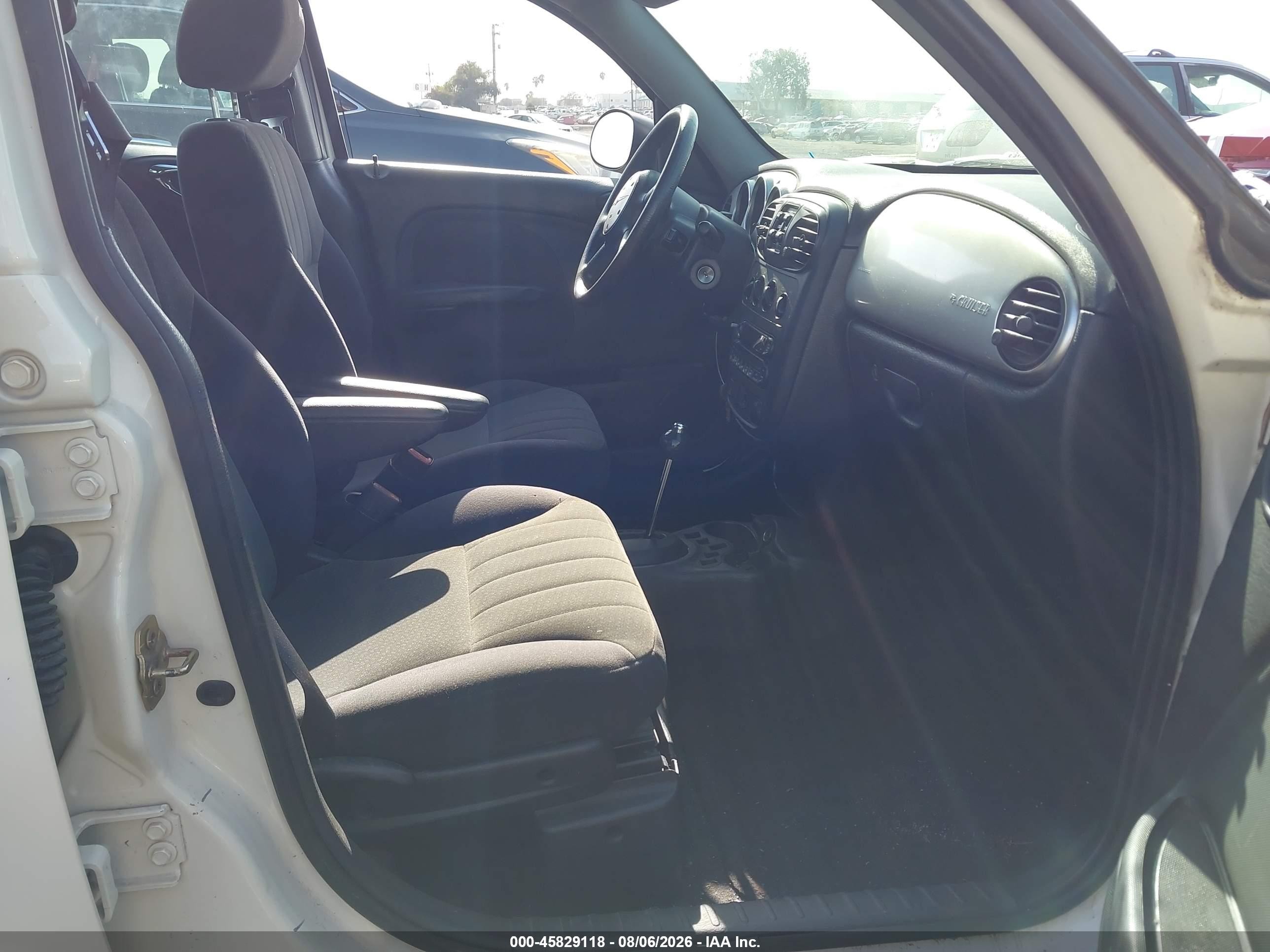 2005 Chrysler Pt Cruiser Touring White vin: 3C4FY58B45T610791
