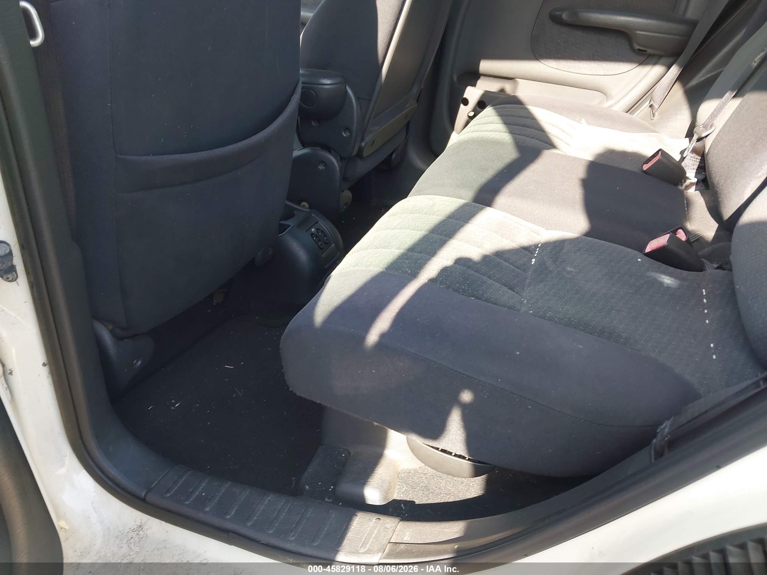 2005 Chrysler Pt Cruiser Touring White vin: 3C4FY58B45T610791