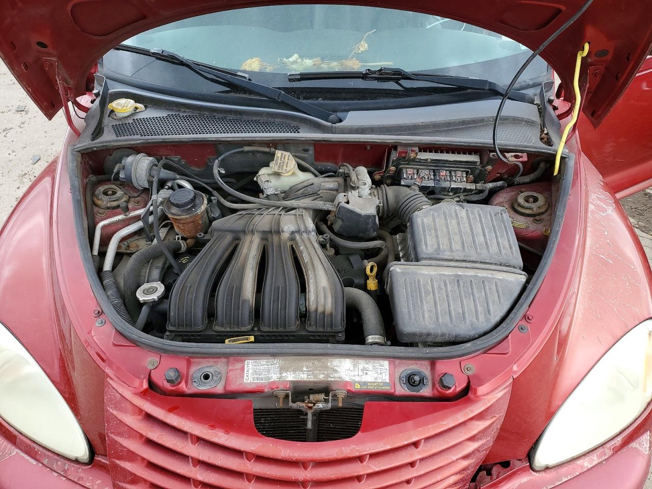 2005 Chrysler Pt Cruiser Touring Burgundy vin: 3C4FY58B55T543814