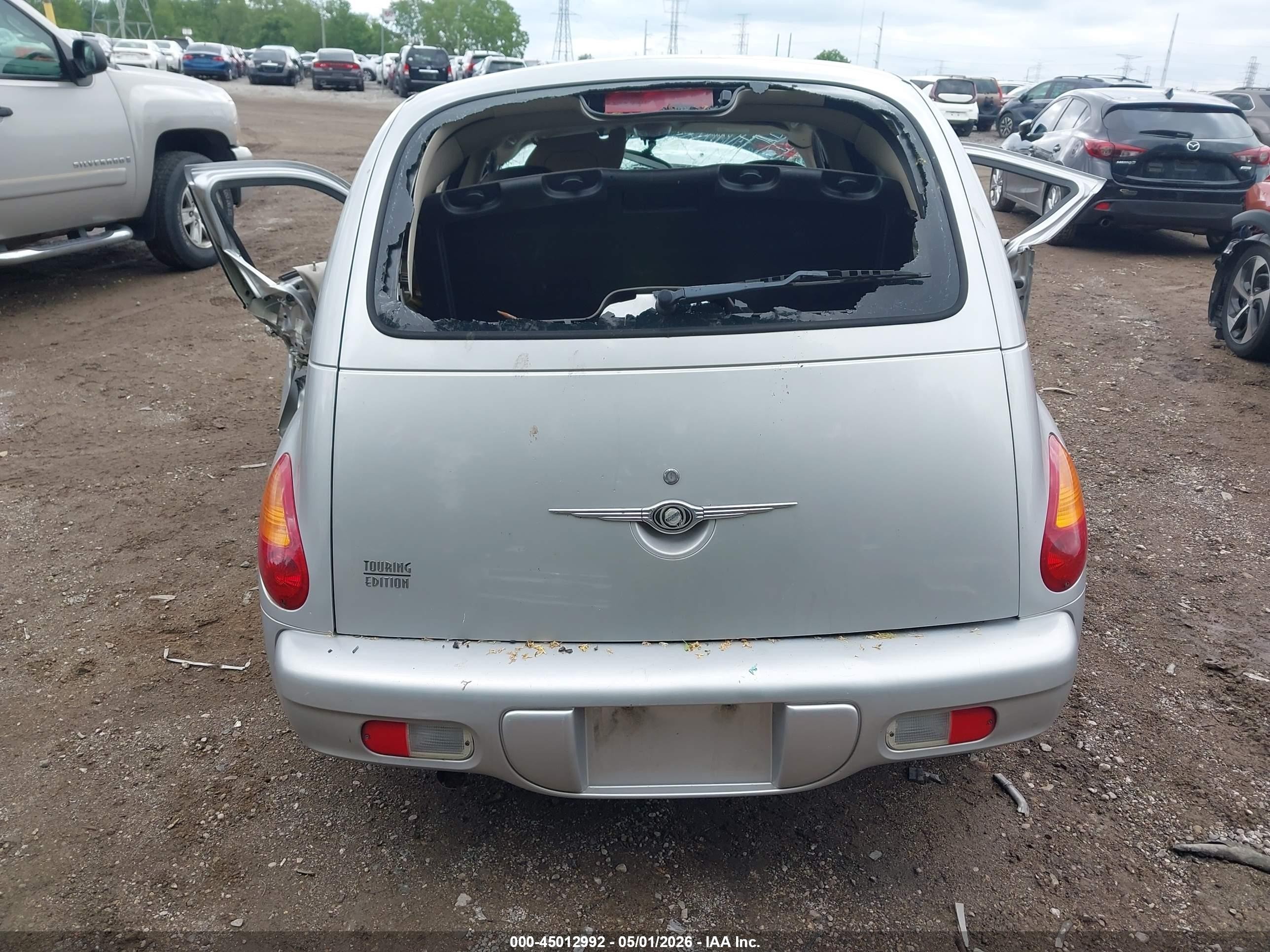2004 Chrysler Pt Cruiser Touring Silver vin: 3C4FY58B74T331611