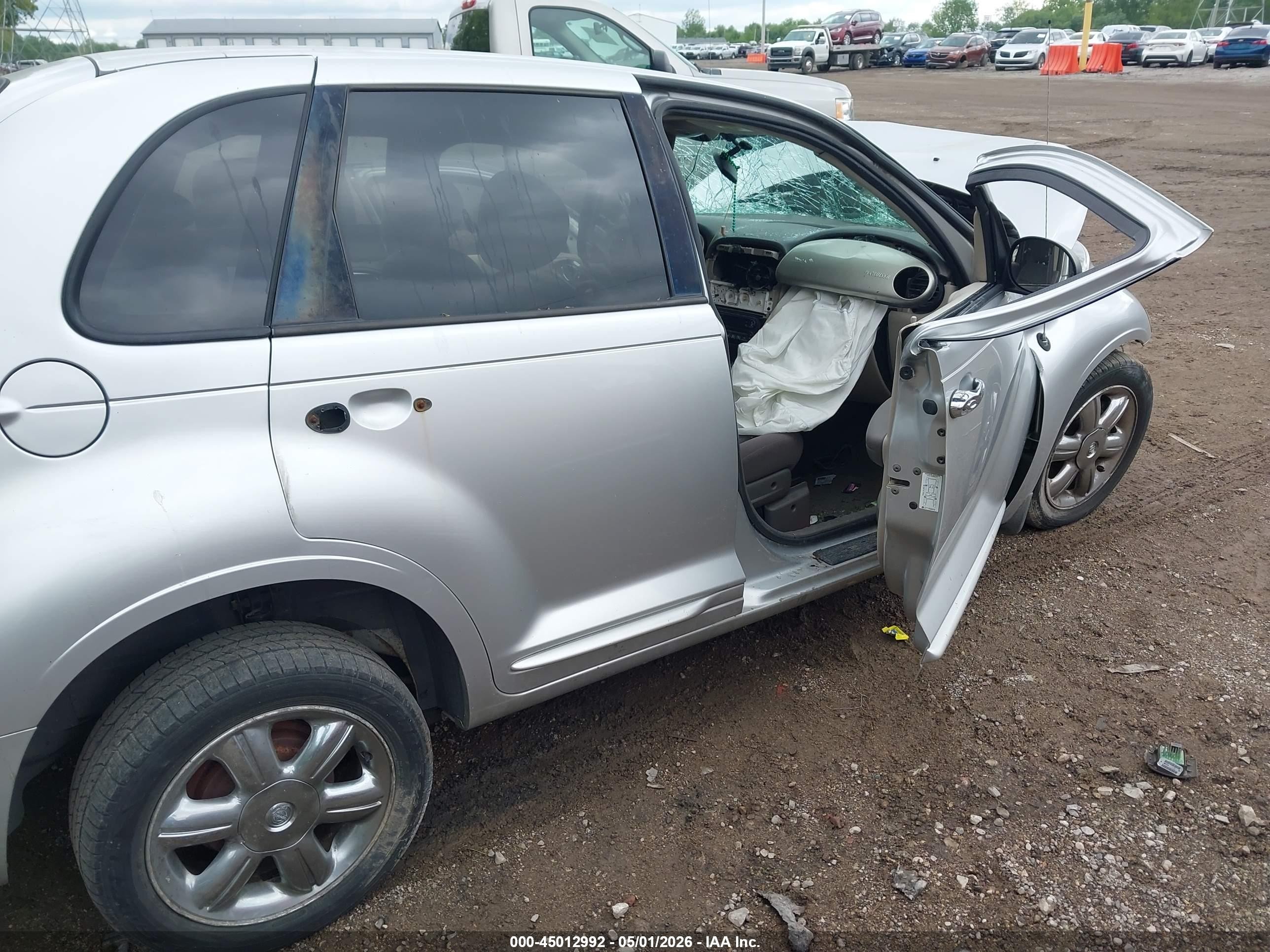 2004 Chrysler Pt Cruiser Touring Silver vin: 3C4FY58B74T331611