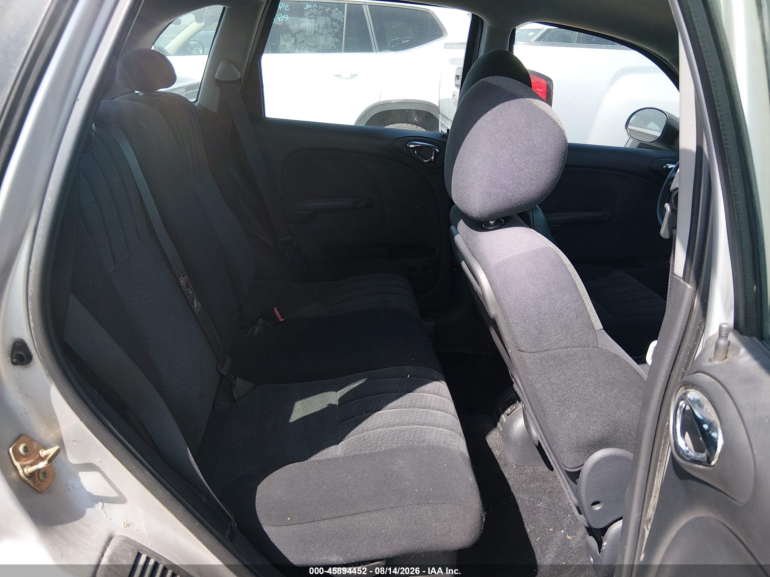 2005 Chrysler Pt Cruiser Touring Silver vin: 3C4FY58B75T608419