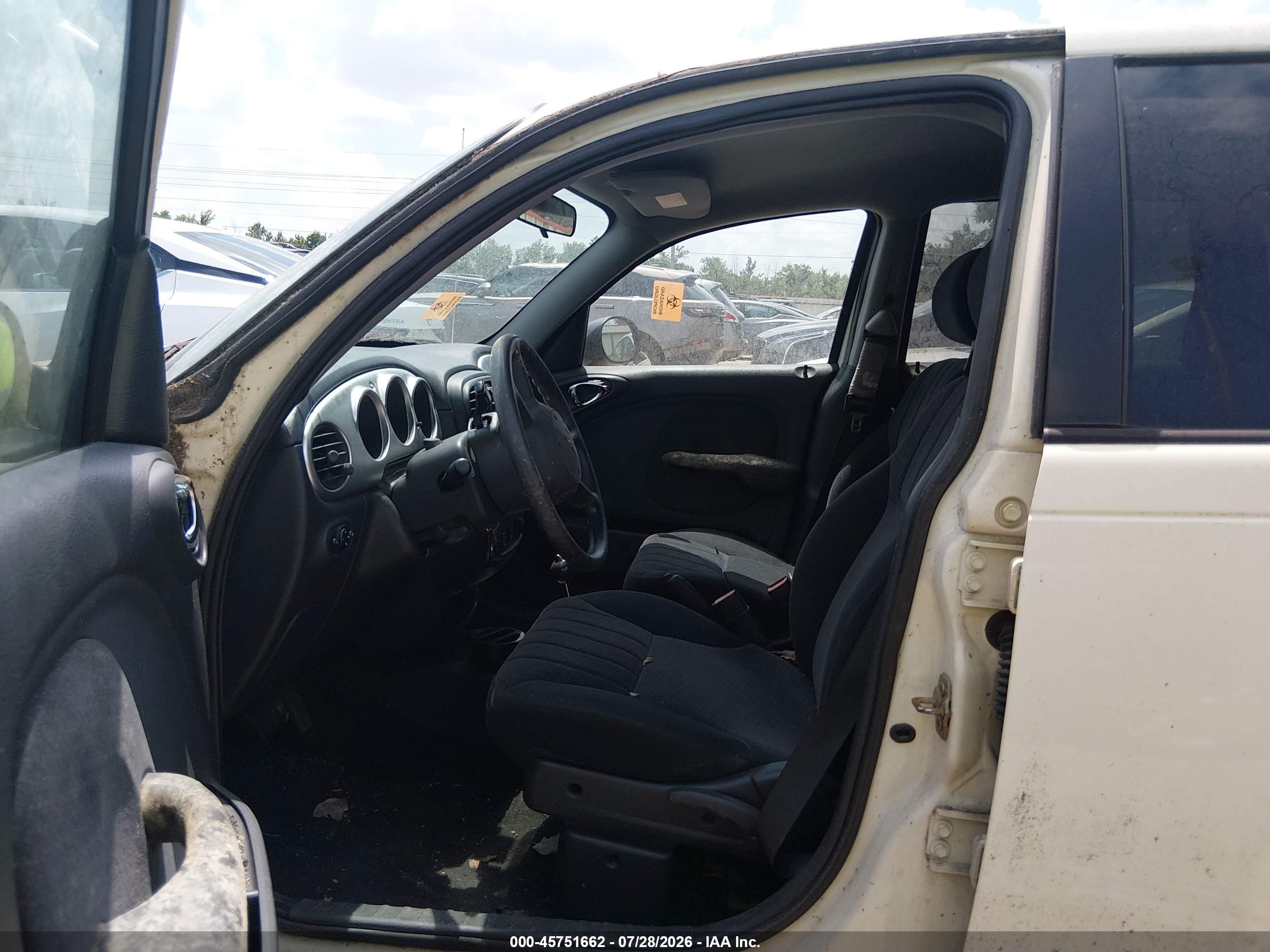 2005 Chrysler Pt Cruiser Touring White vin: 3C4FY58B85T574748