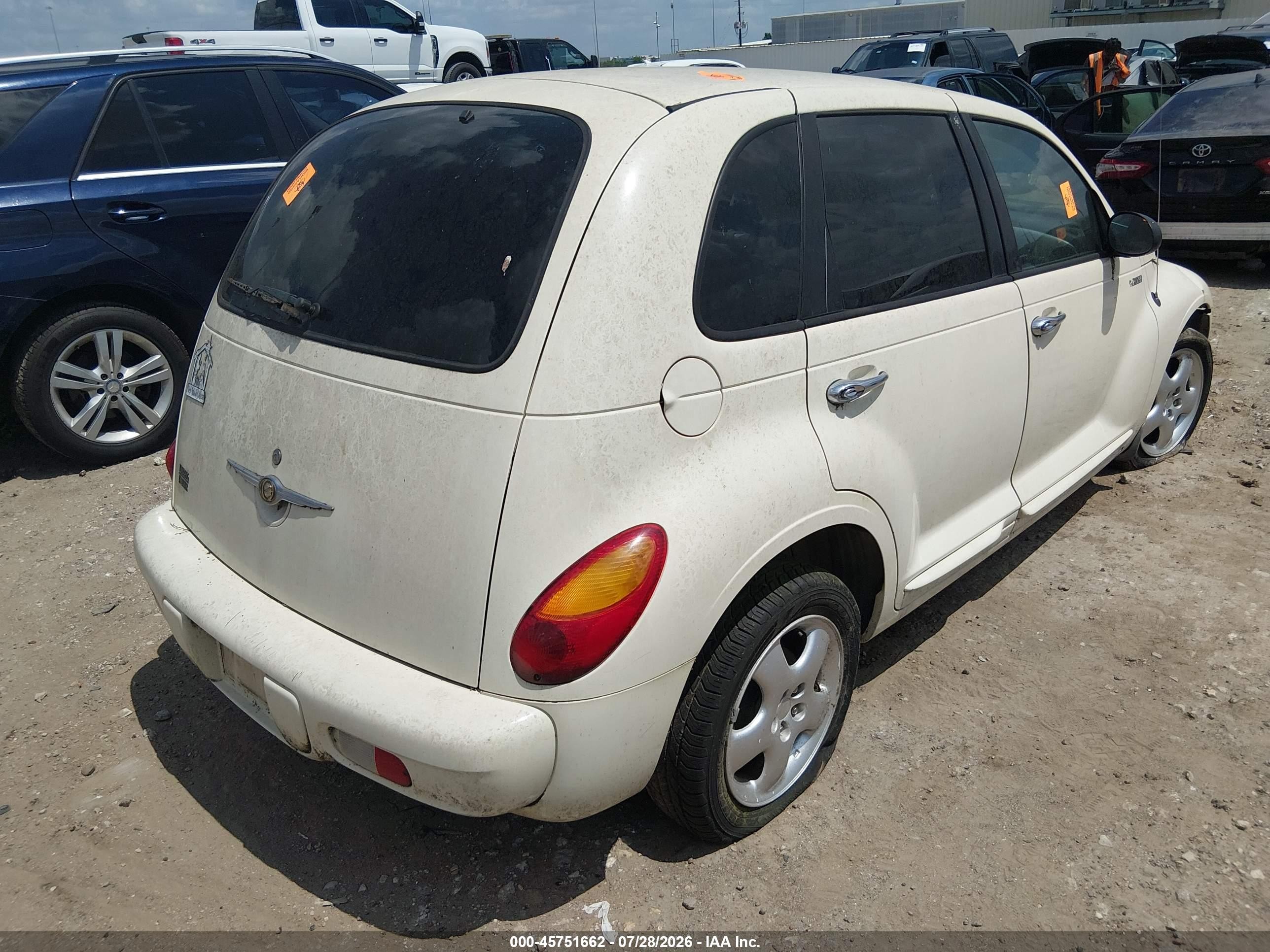 2005 Chrysler Pt Cruiser Touring White vin: 3C4FY58B85T574748