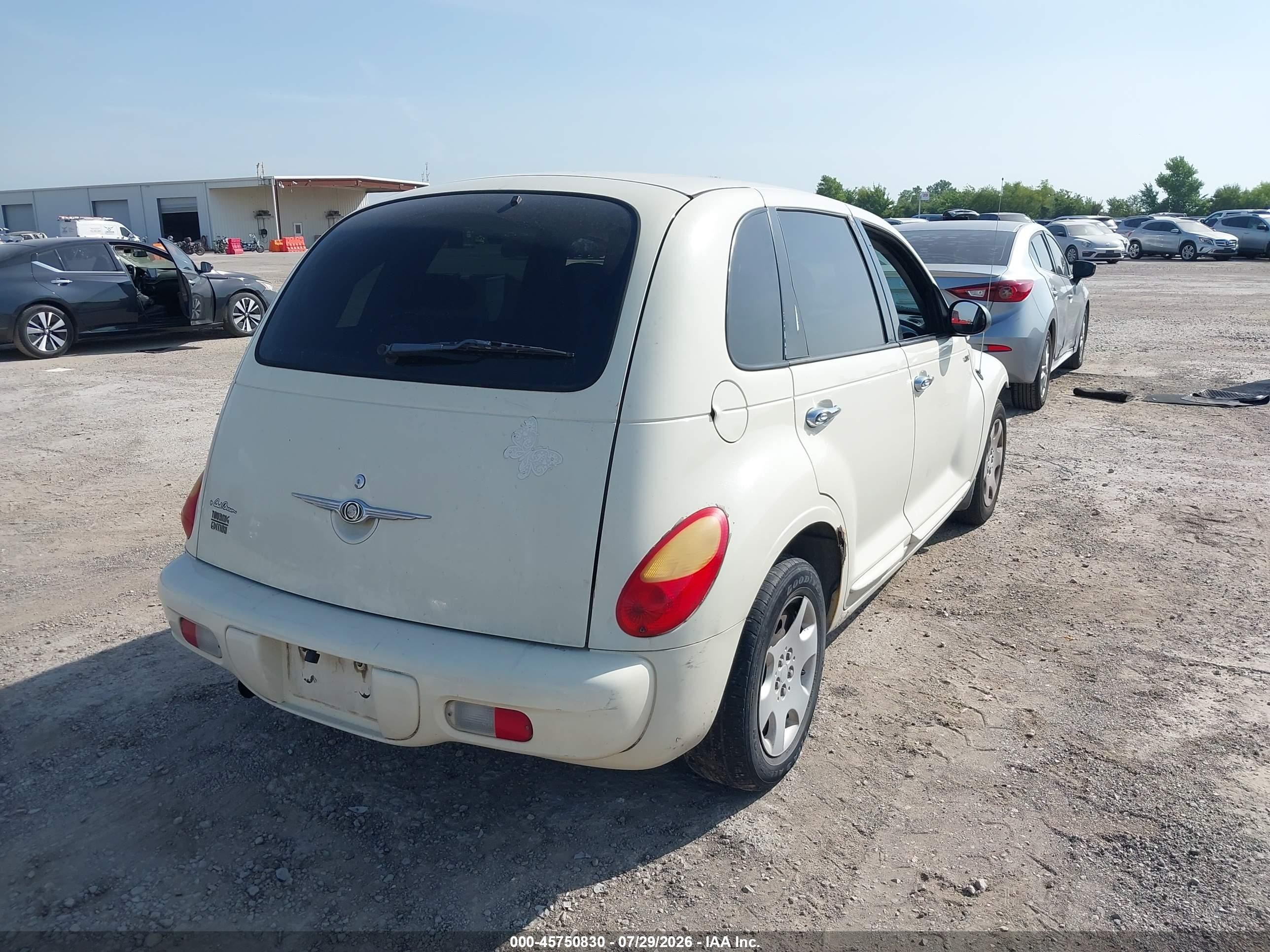 2005 Chrysler Pt Cruiser Touring Cream vin: 3C4FY58B85T612415