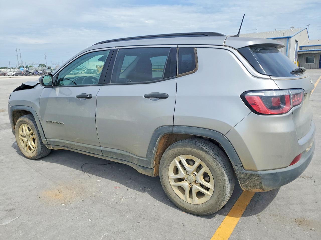 2019 Jeep Compass Sport Silver vin: 3C4NJCAB0KT700031