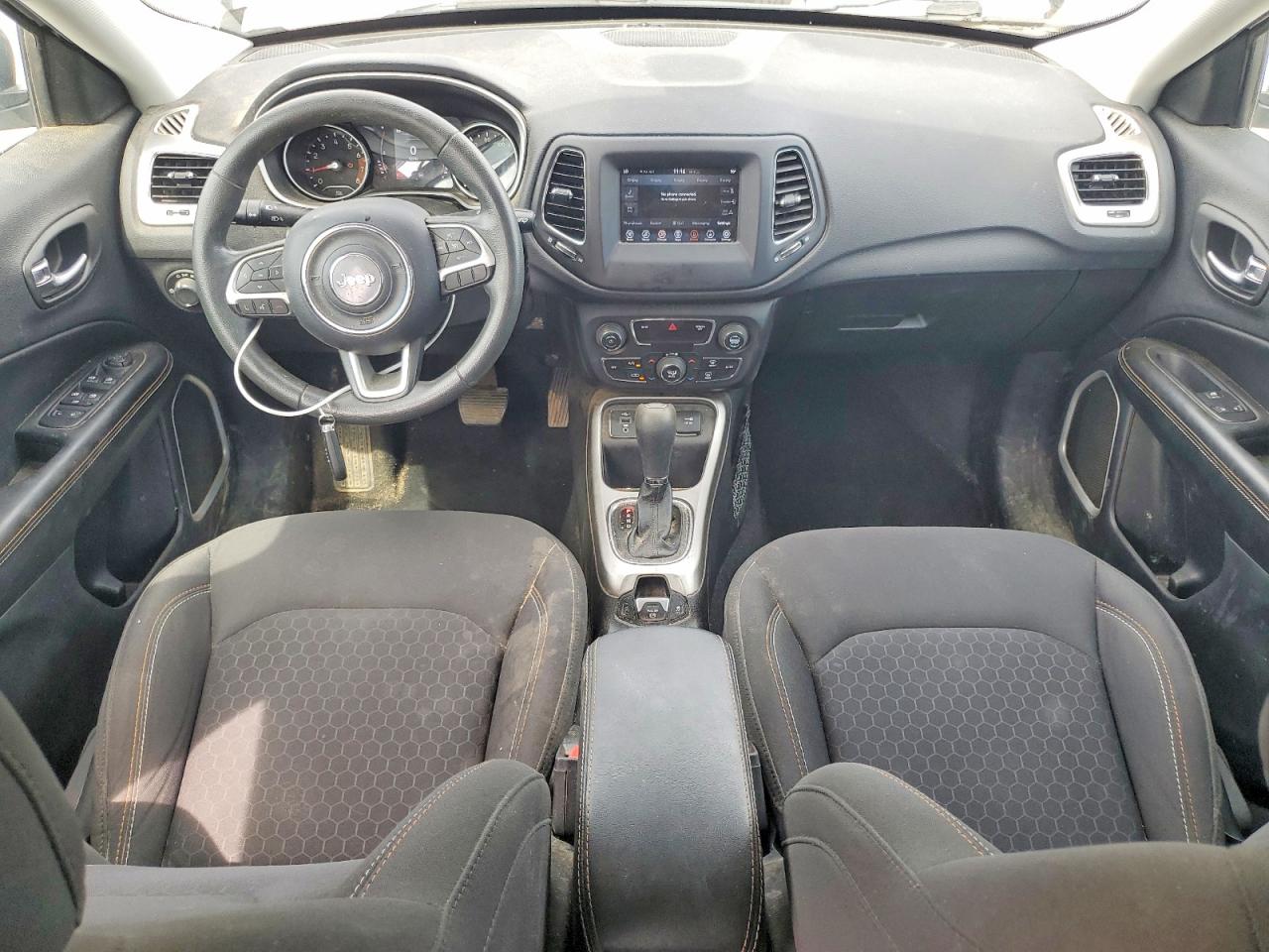 2019 Jeep Compass Sport Silver vin: 3C4NJCAB0KT700031