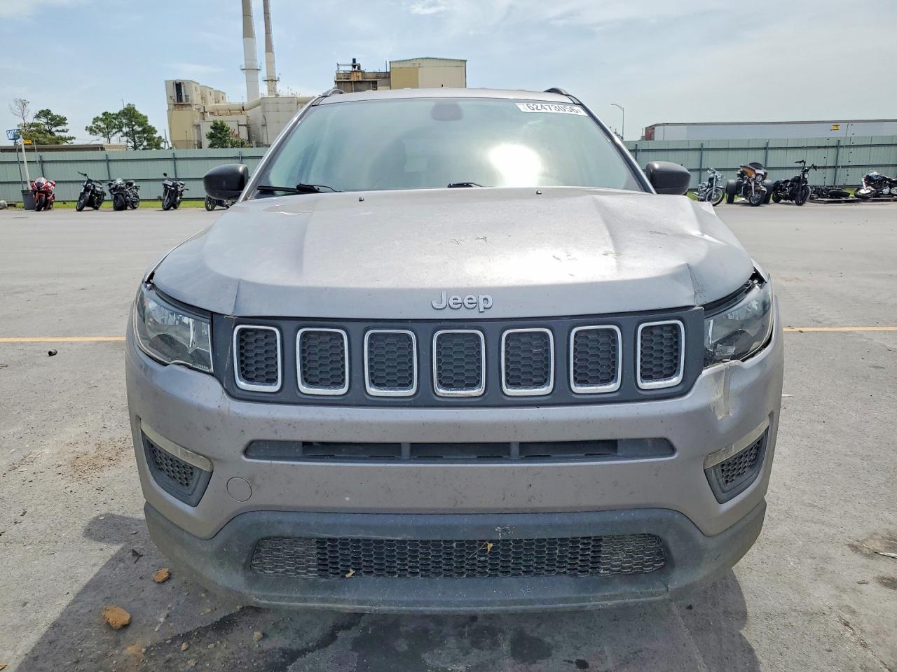 2019 Jeep Compass Sport Silver vin: 3C4NJCAB0KT700031