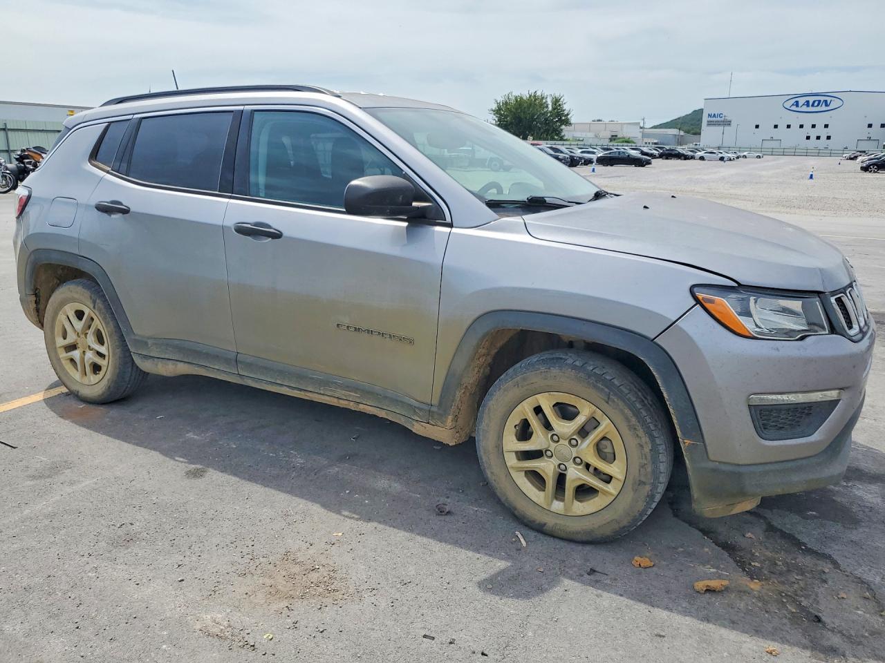 2019 Jeep Compass Sport Silver vin: 3C4NJCAB0KT700031