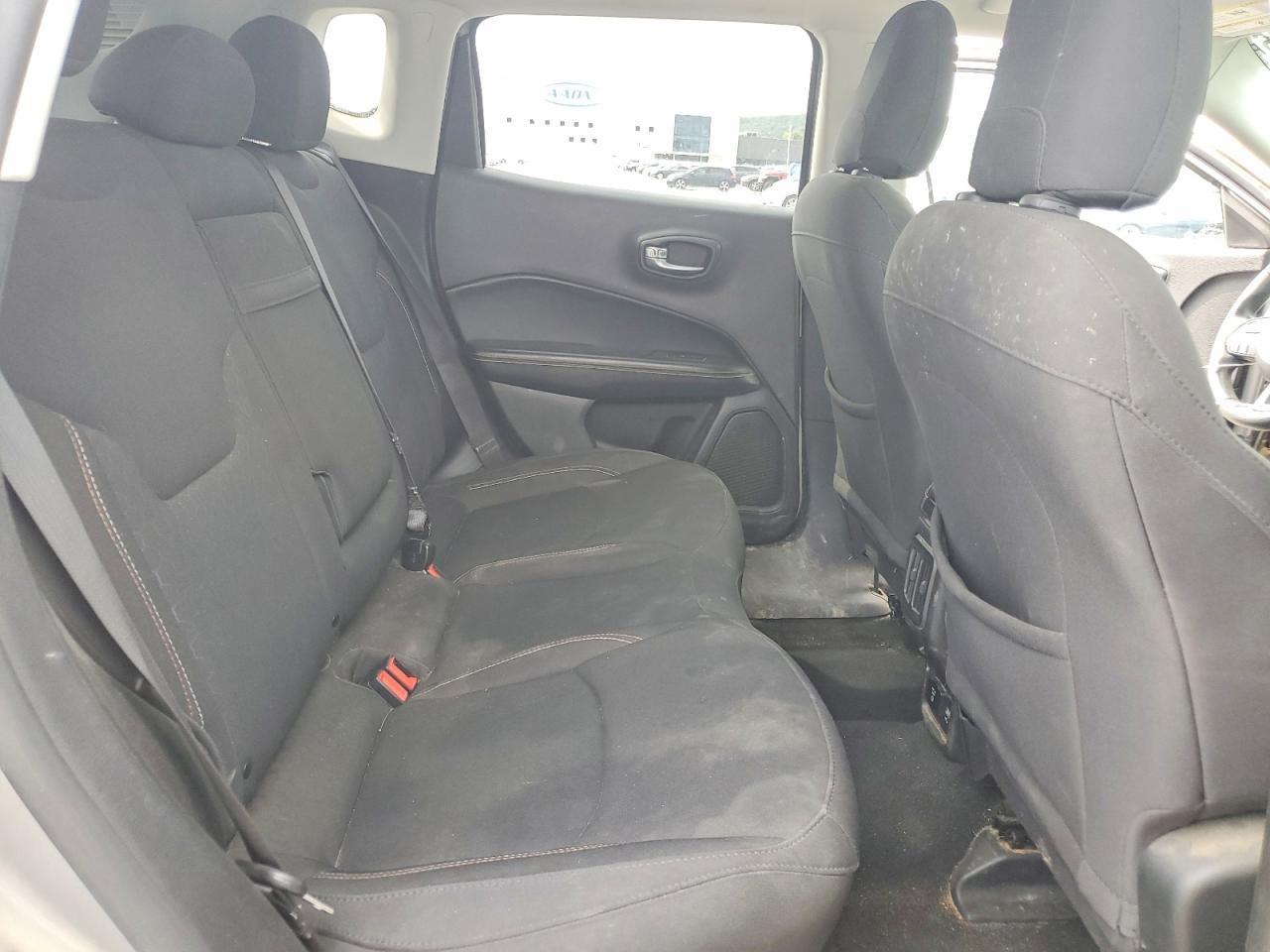 2019 Jeep Compass Sport Silver vin: 3C4NJCAB0KT700031
