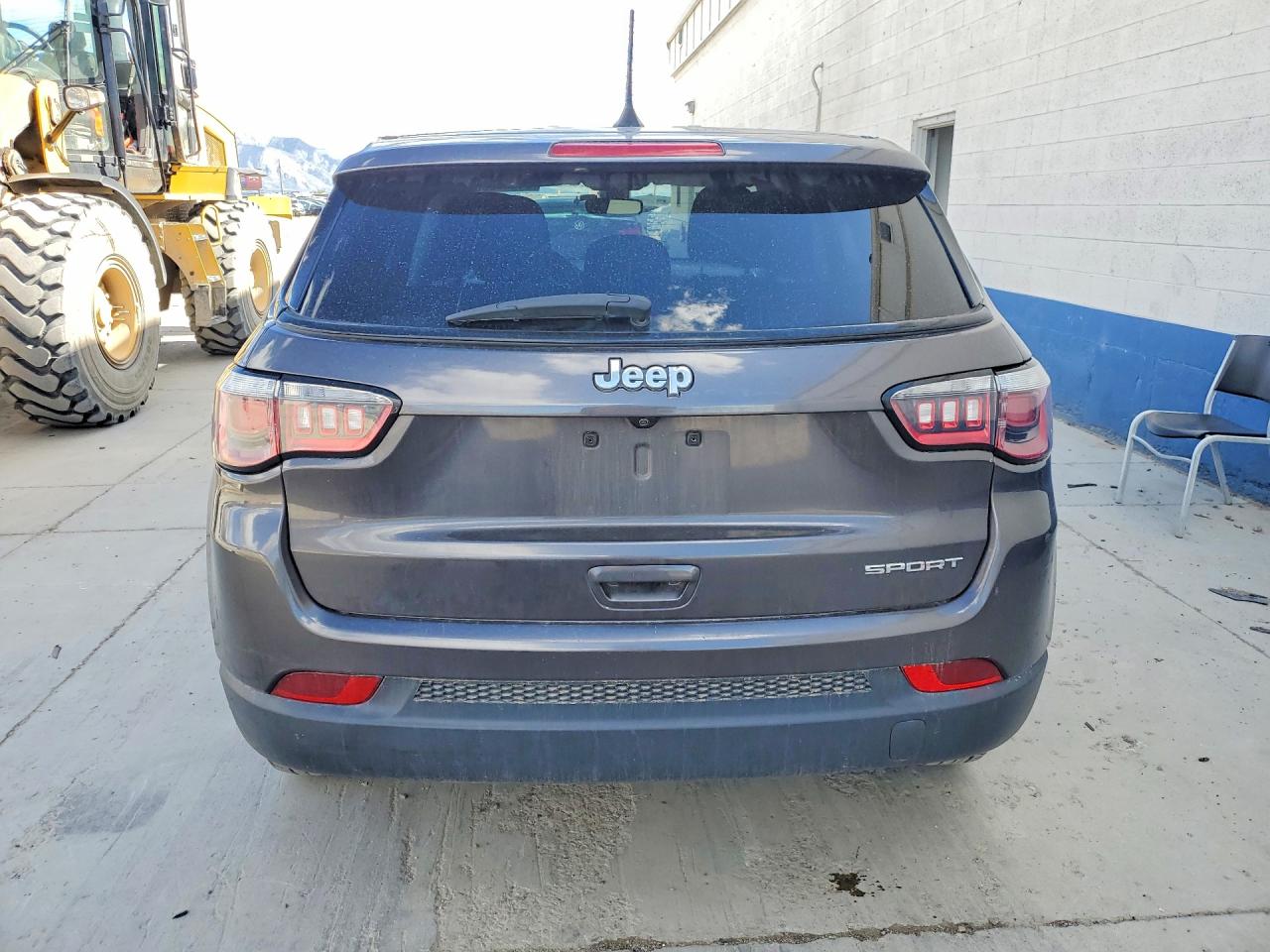 2020 Jeep Compass Sport Gray vin: 3C4NJCAB1LT220064