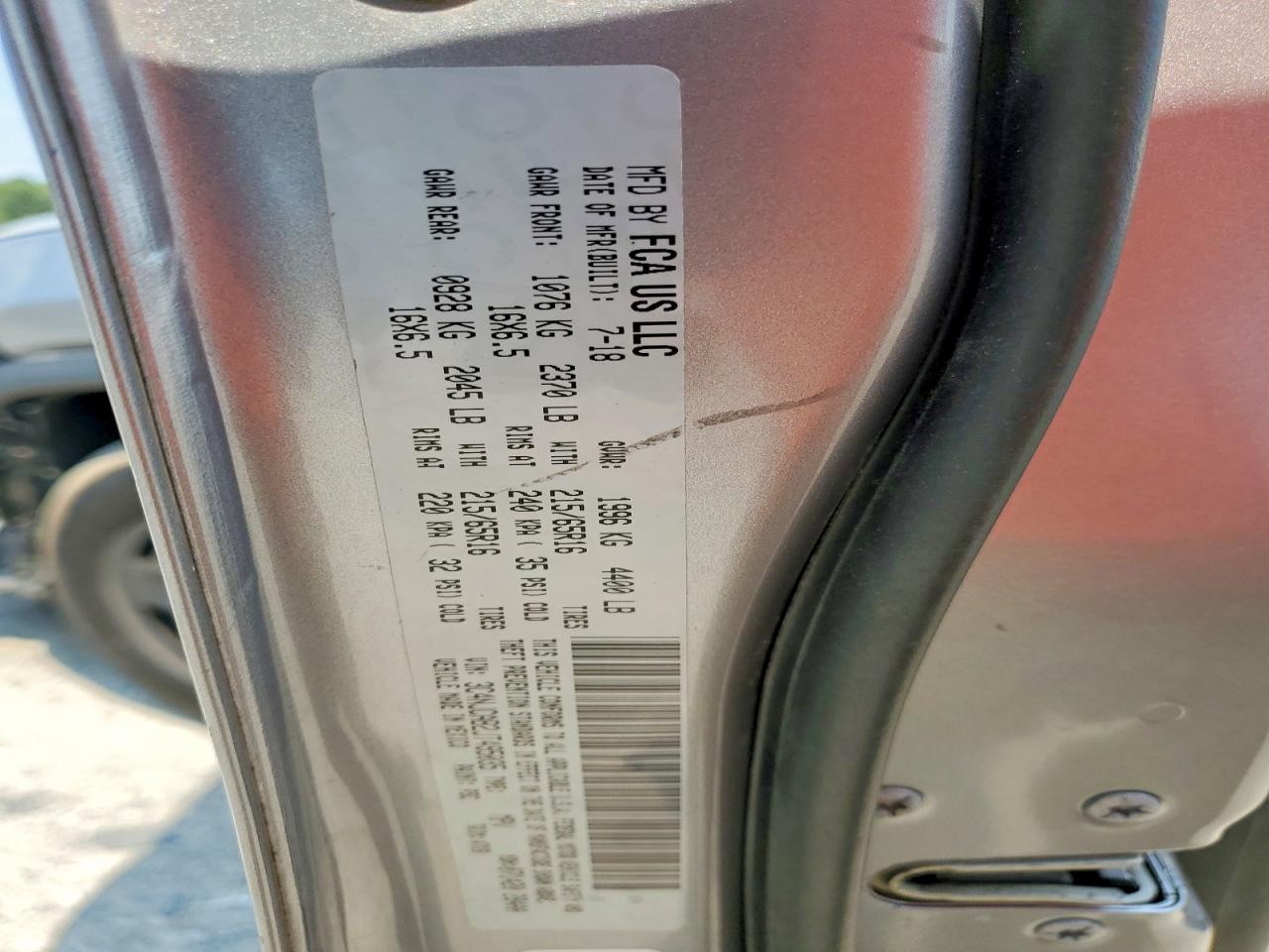 2018 Jeep Compass Sport Silver vin: 3C4NJCAB2JT495035
