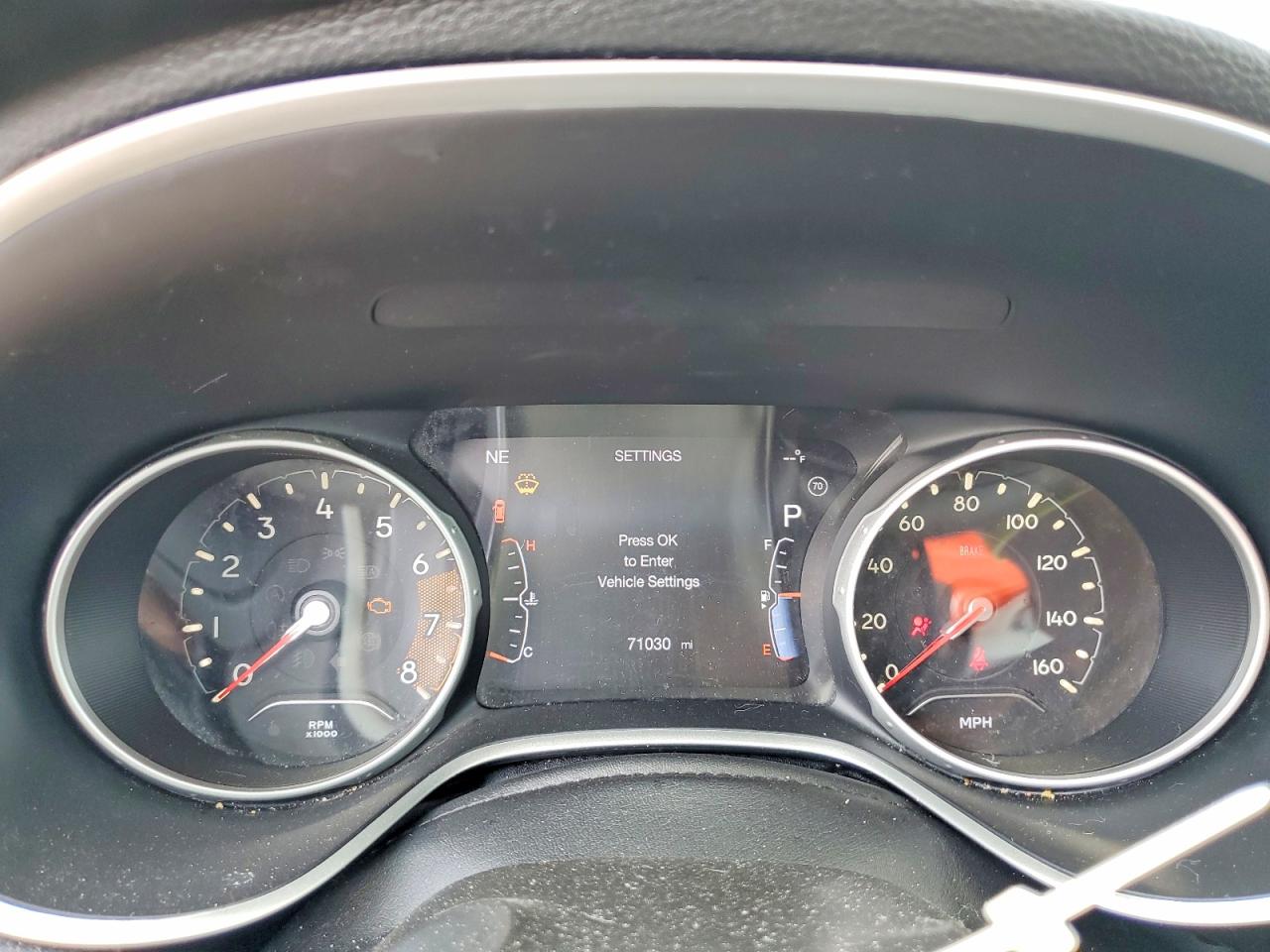 2018 Jeep Compass Sport Silver vin: 3C4NJCAB2JT495035