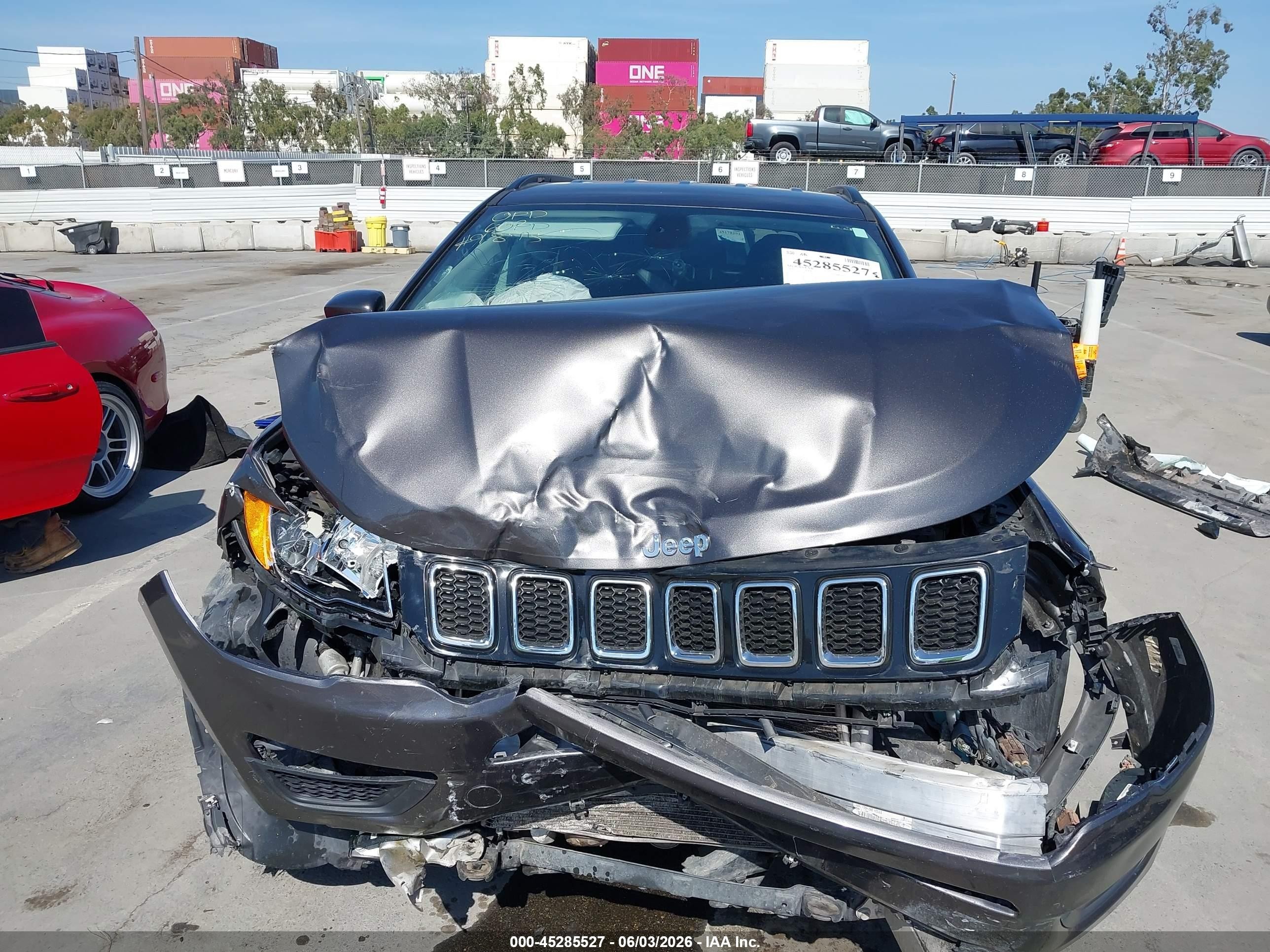2020 Jeep Compass Sport Fwd Gray vin: 3C4NJCAB3LT169893