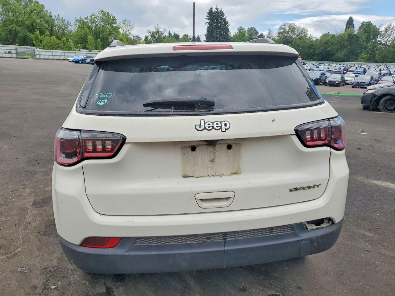 2018 Jeep Compass Sport White vin: 3C4NJCAB5JT226754