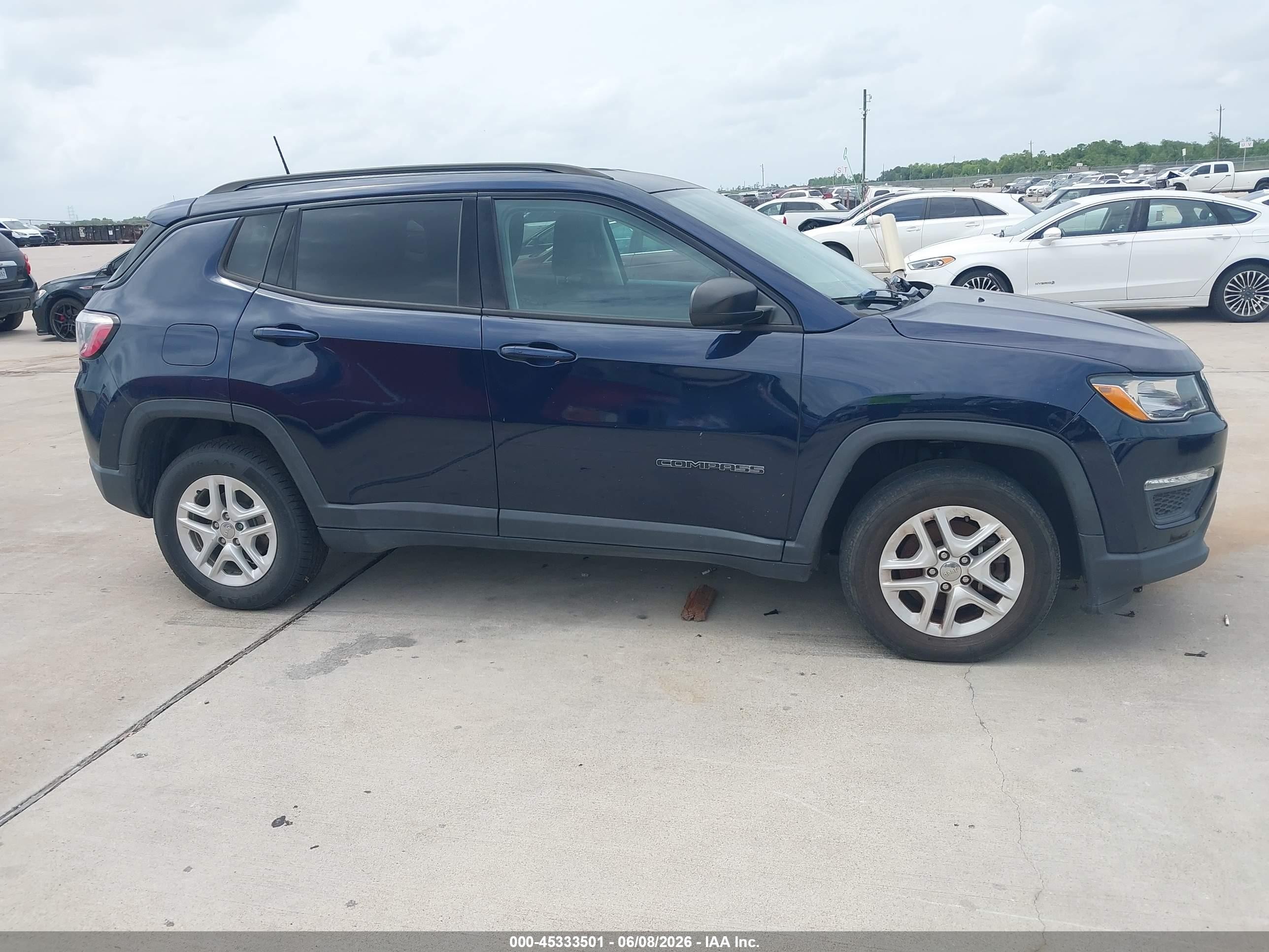 2018 Jeep Compass Sport Fwd Blue vin: 3C4NJCAB5JT240525
