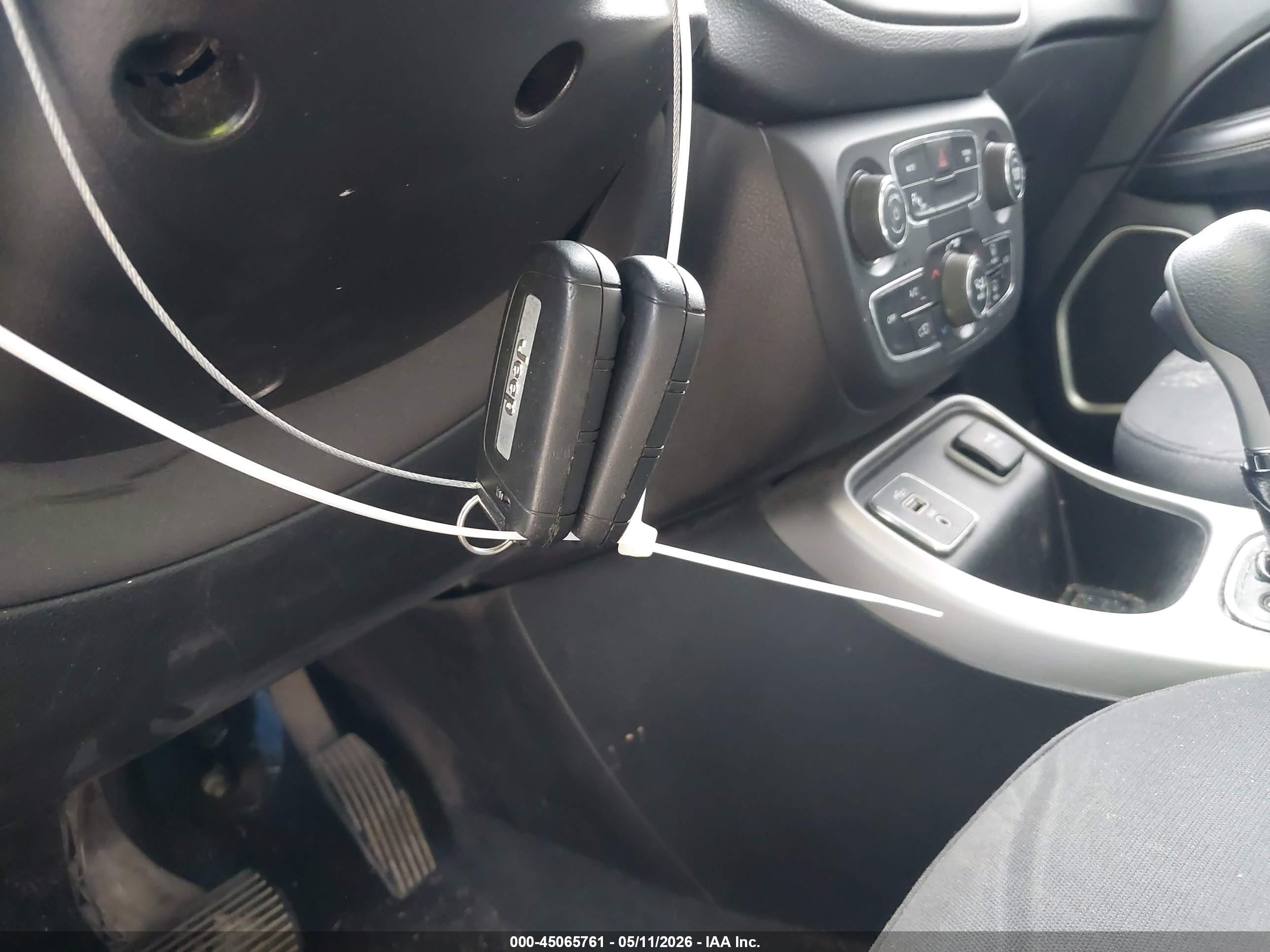 2019 Jeep Compass Sport Fwd Белый vin: 3C4NJCAB8KT726425