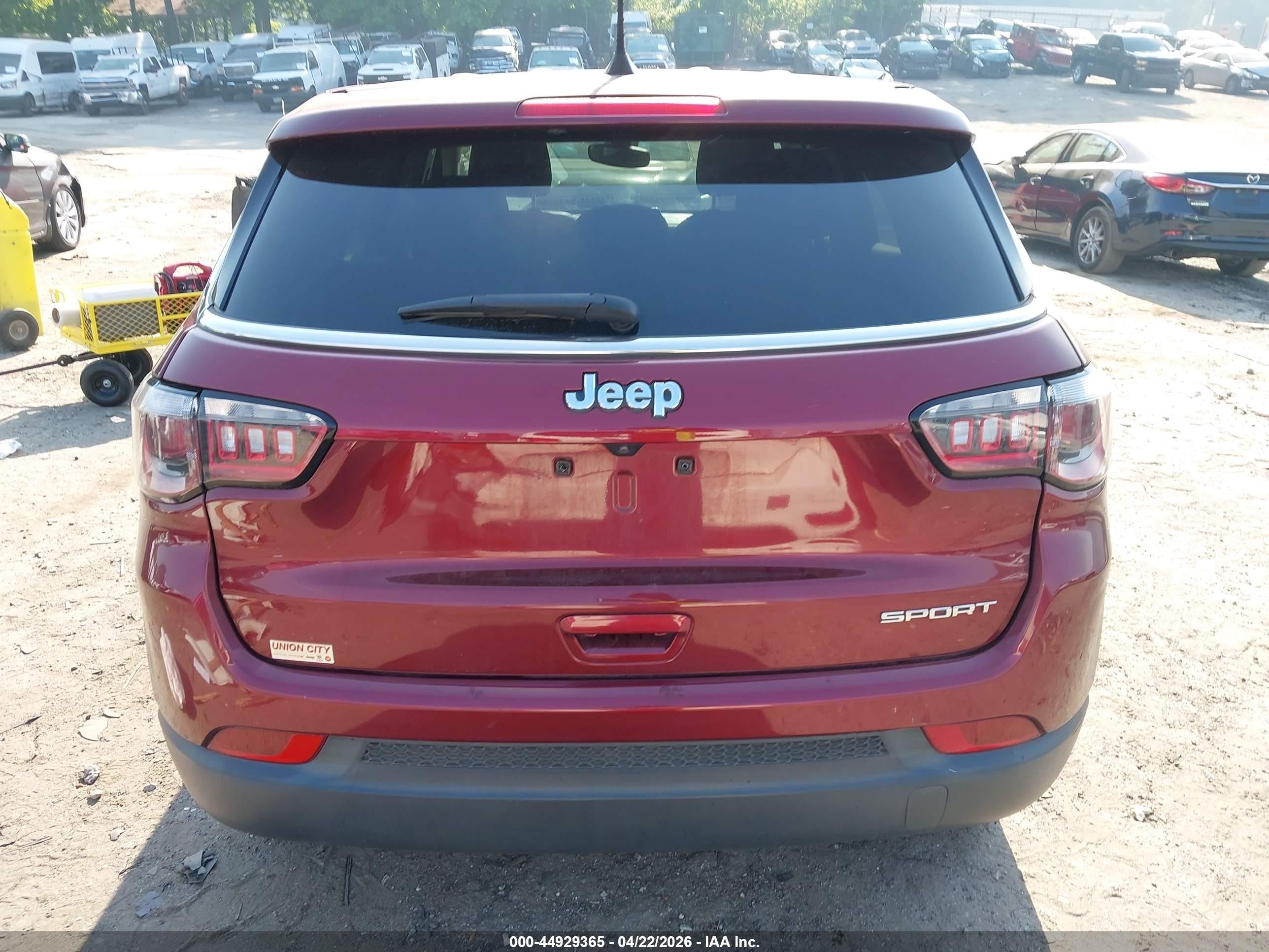 2022 Jeep Compass Sport Fwd Burgundy vin: 3C4NJCAB9NT172669